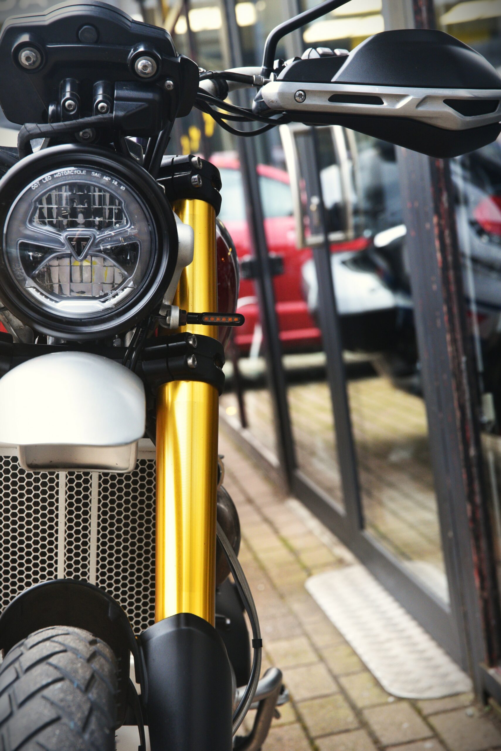 TRIUMPH SCRAMBLER 1200 XE – Image 9