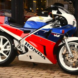 HONDA VFR 750 R RC30