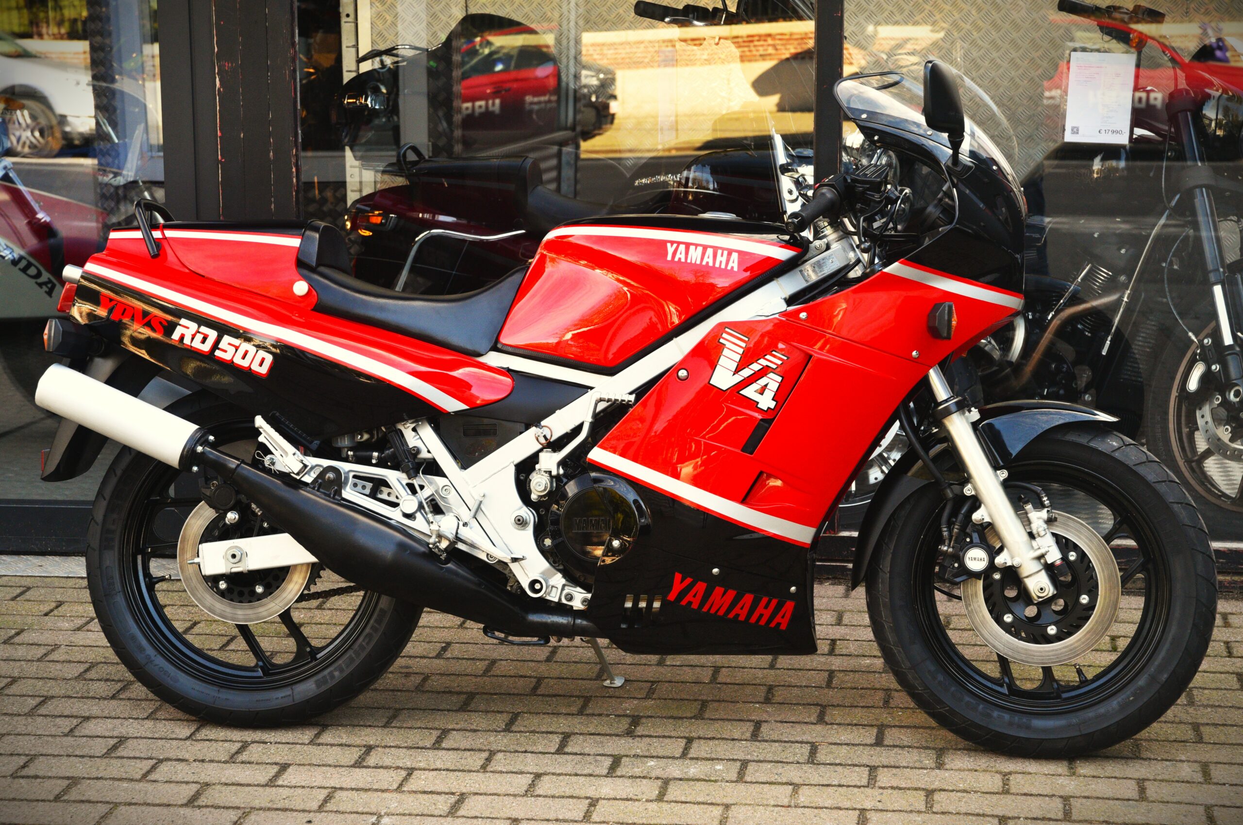 YAMAHA RD 500 LC – Image 2