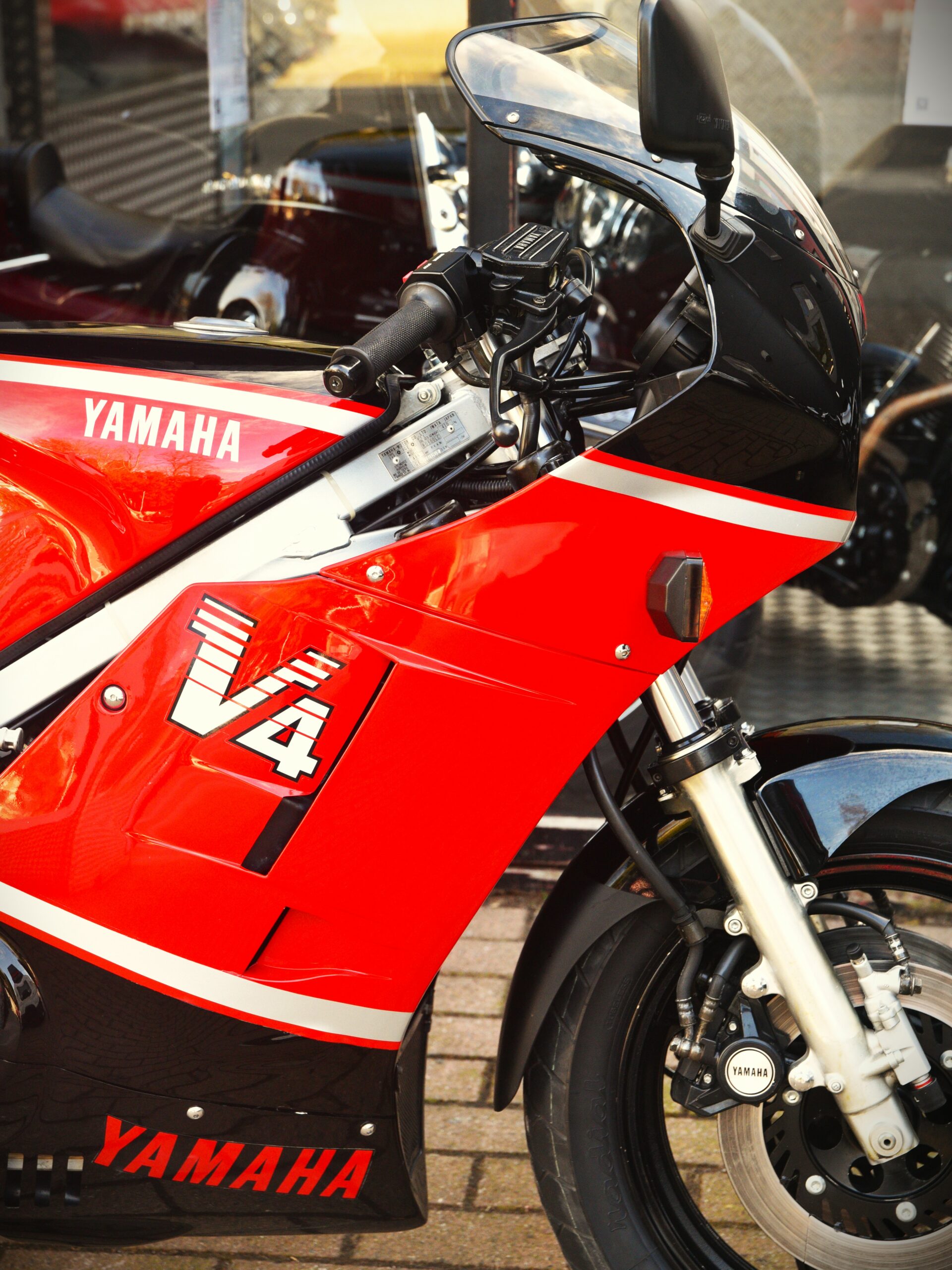 YAMAHA RD 500 LC – Image 4