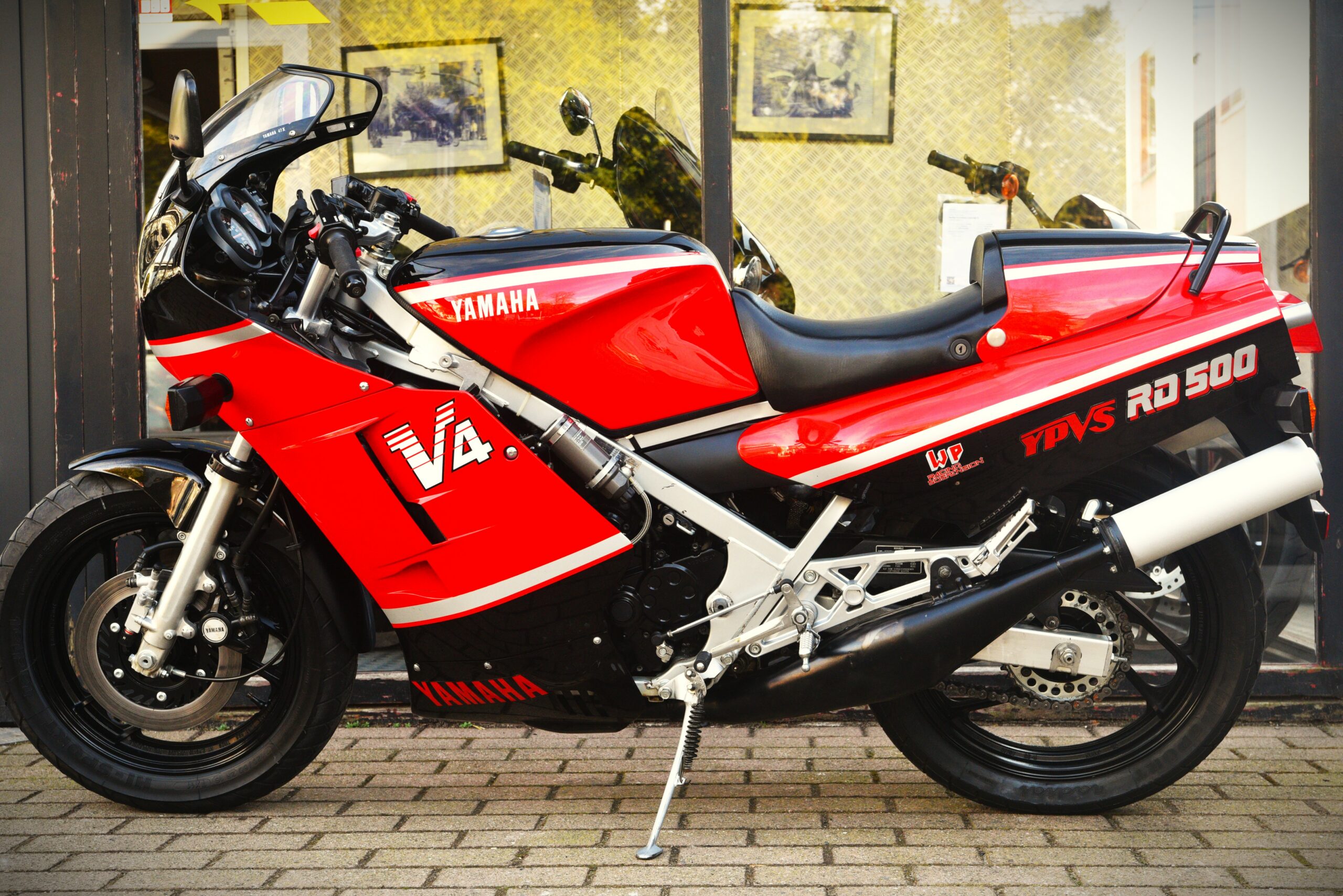 YAMAHA RD 500 LC – Image 7