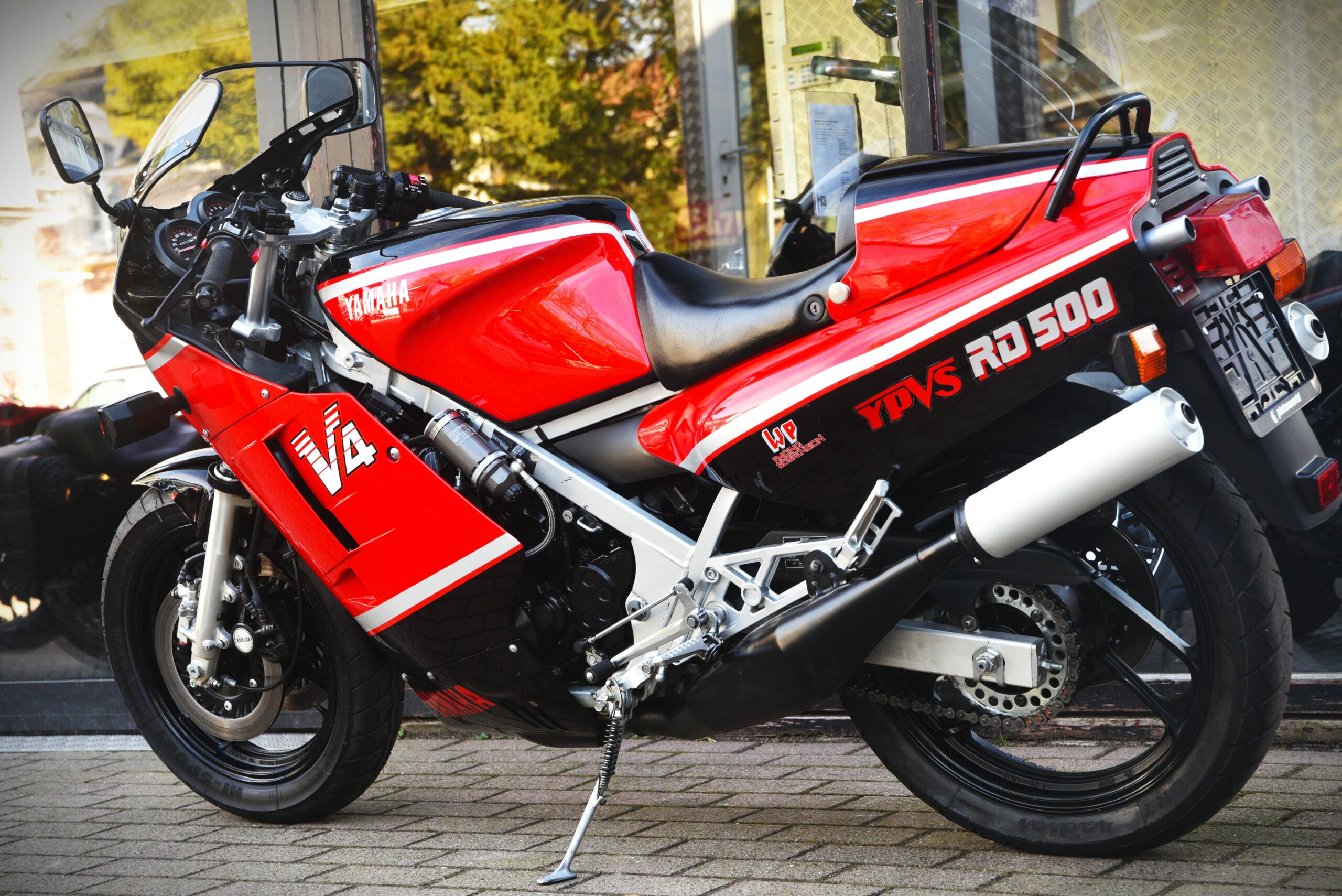YAMAHA RD 500 LC – Image 8