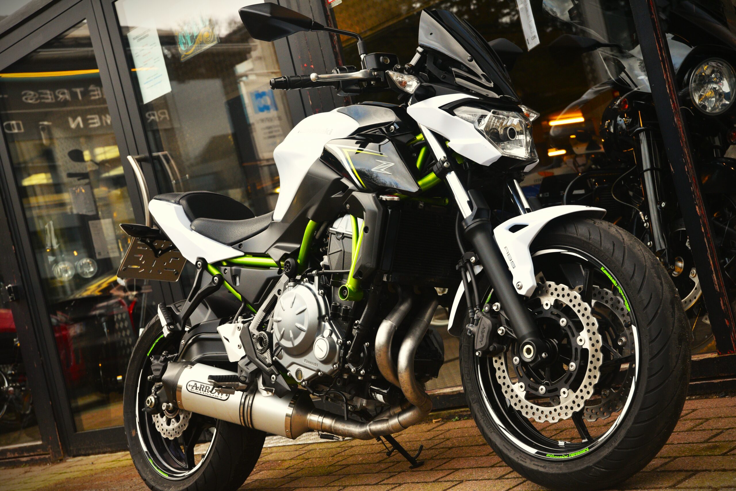 KAWASAKI Z 650 – Image 5
