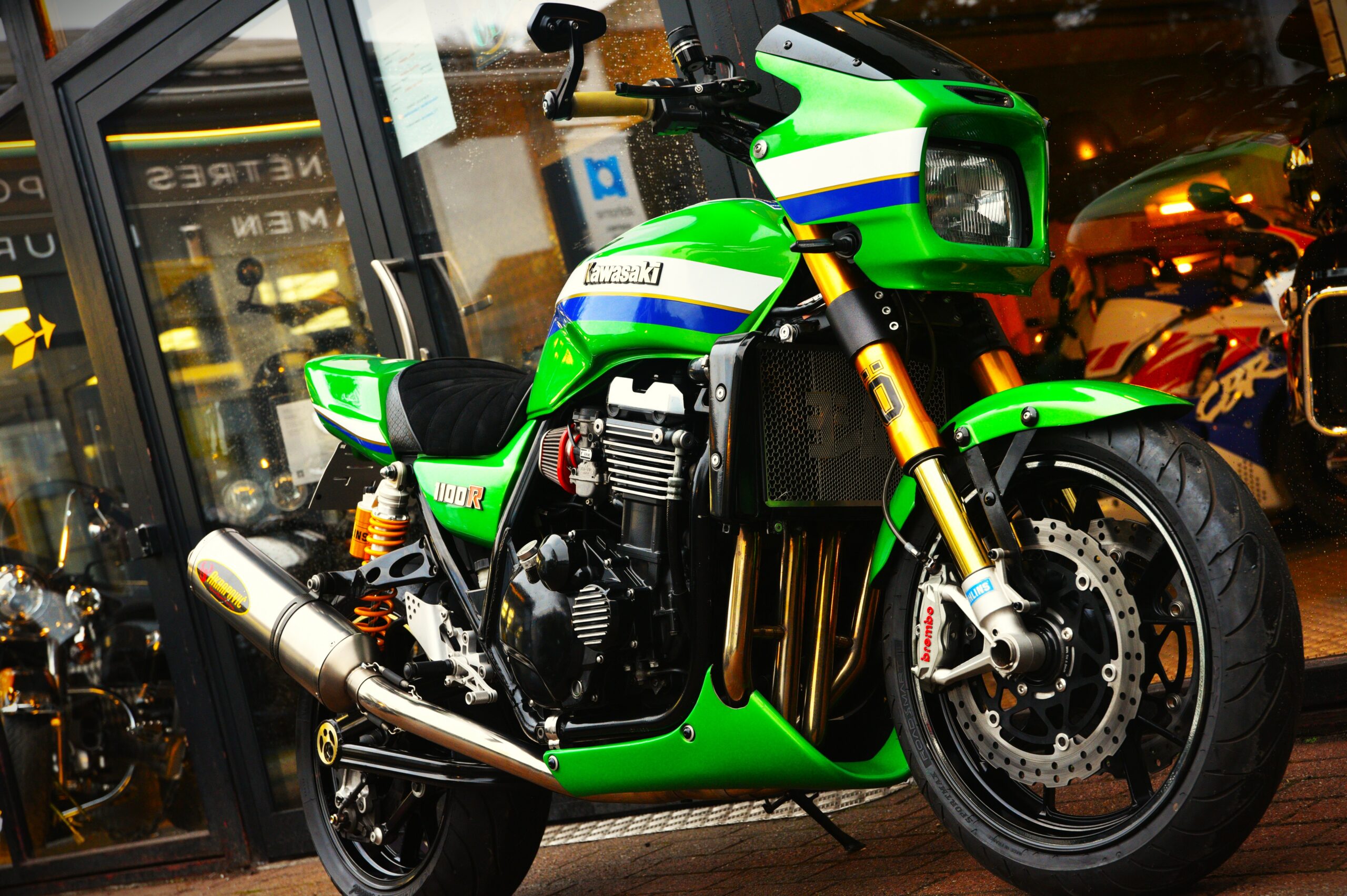 KAWASAKI ZRX 1100 – Image 5