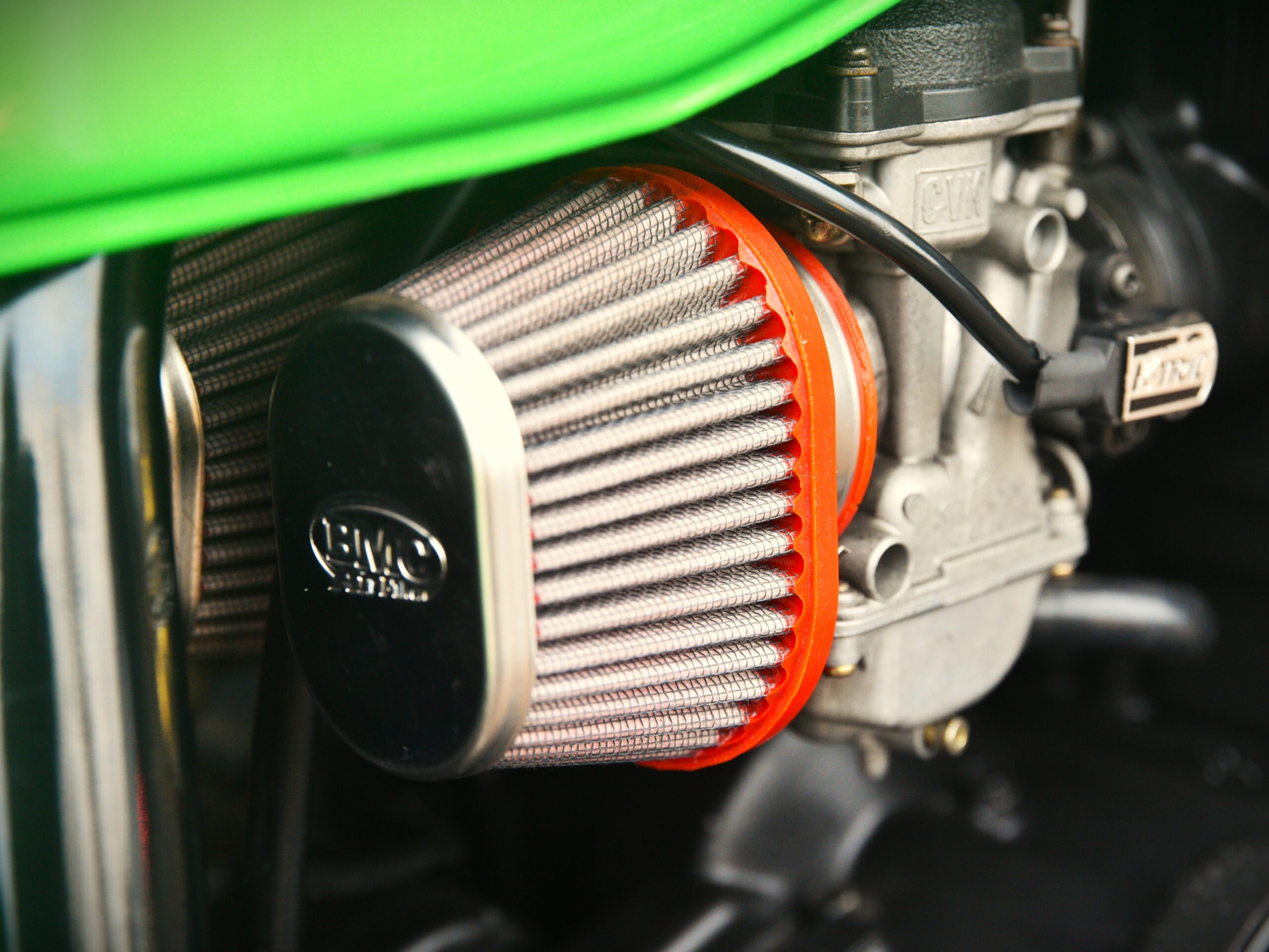KAWASAKI ZRX 1100 – Image 8