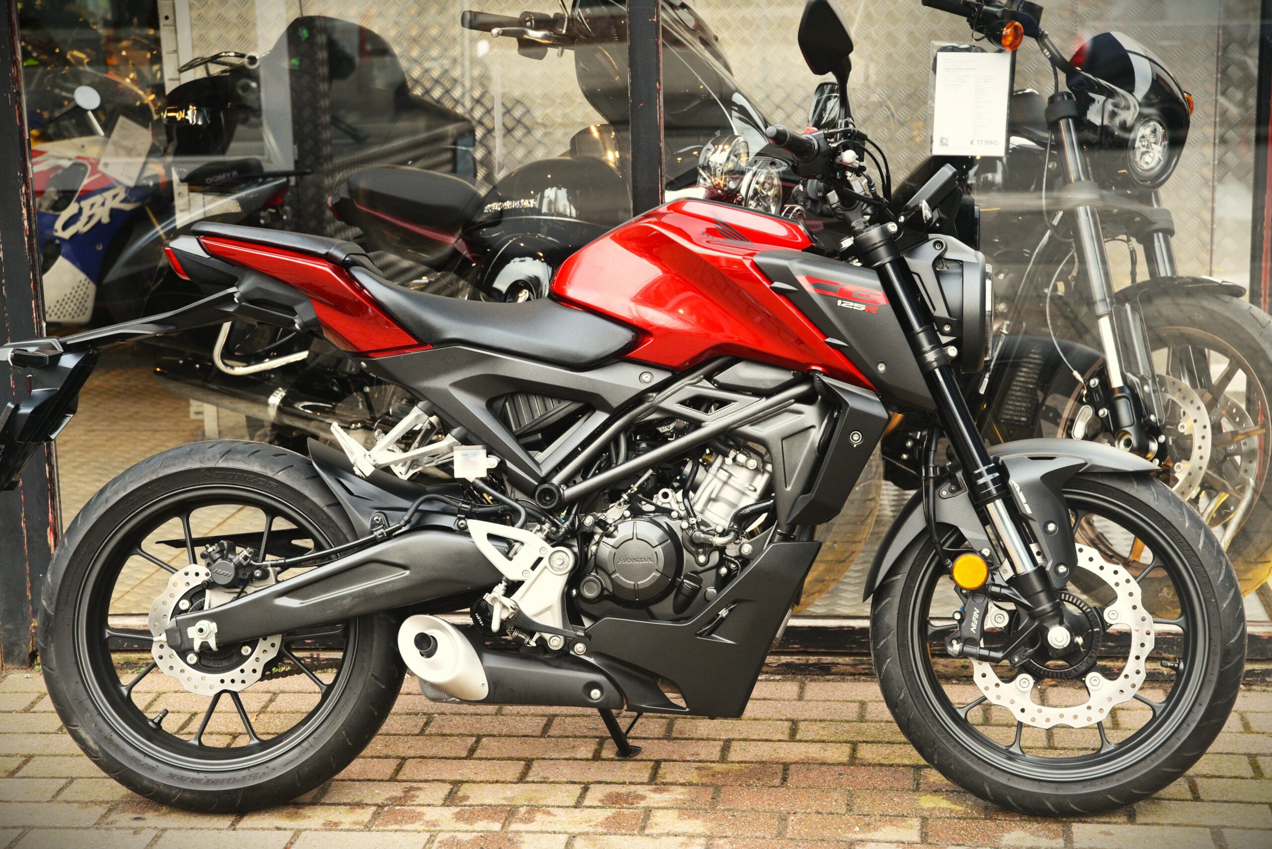 HONDA CB 125 R – Image 2