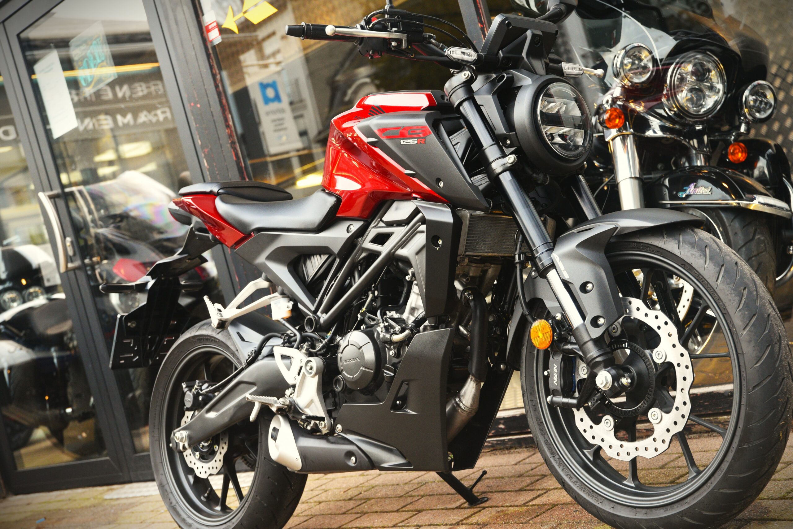HONDA CB 125 R – Image 5