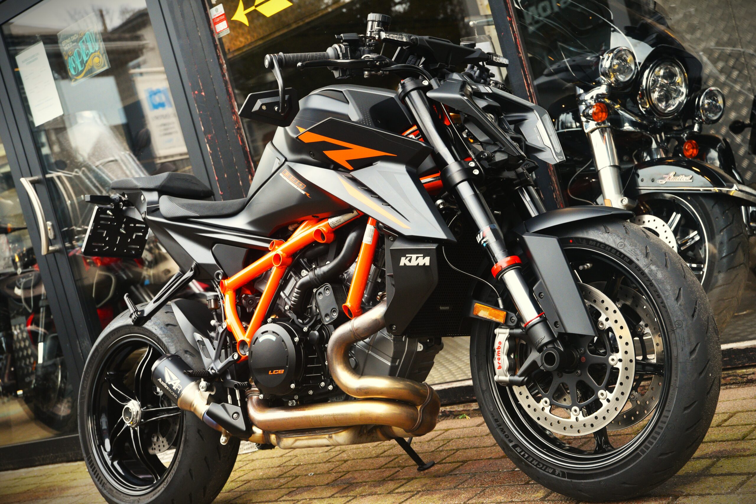 KTM 1390 SUPER DUKE R – Image 5