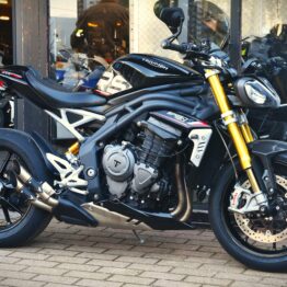 TRIUMPH 1200 SPEED TRIPLE RS