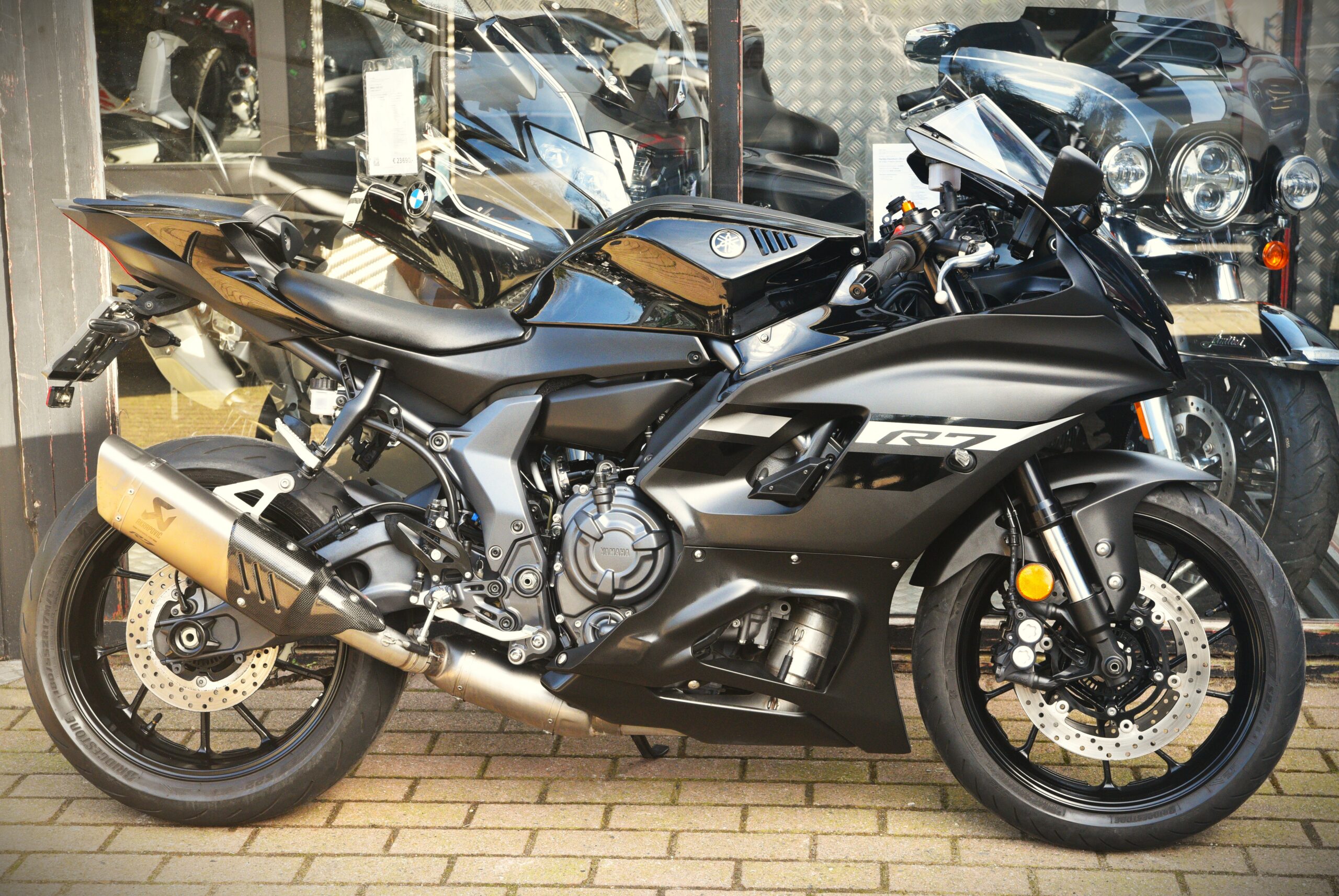 YAMAHA YZF R7 (A2) – Image 2