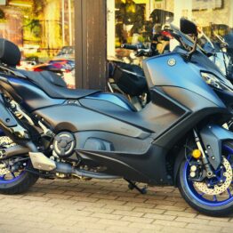 YAMAHA T-MAX 560