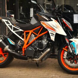 KTM 1290 SUPER DUKE R