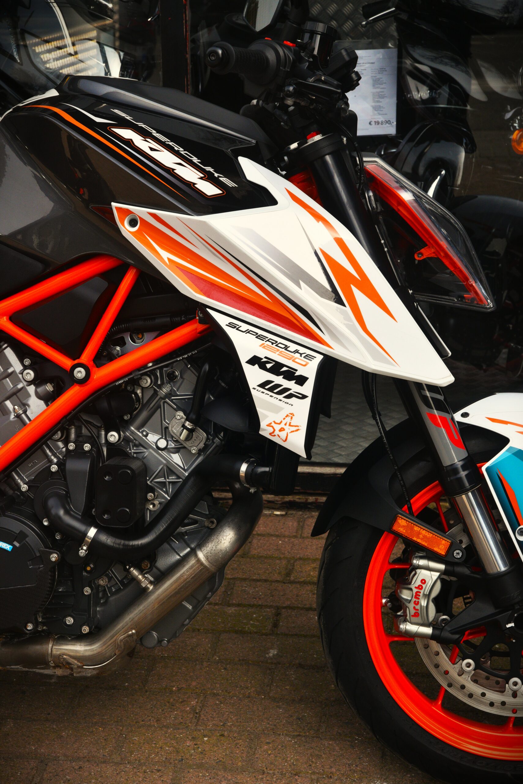 KTM 1290 SUPER DUKE R – Image 4