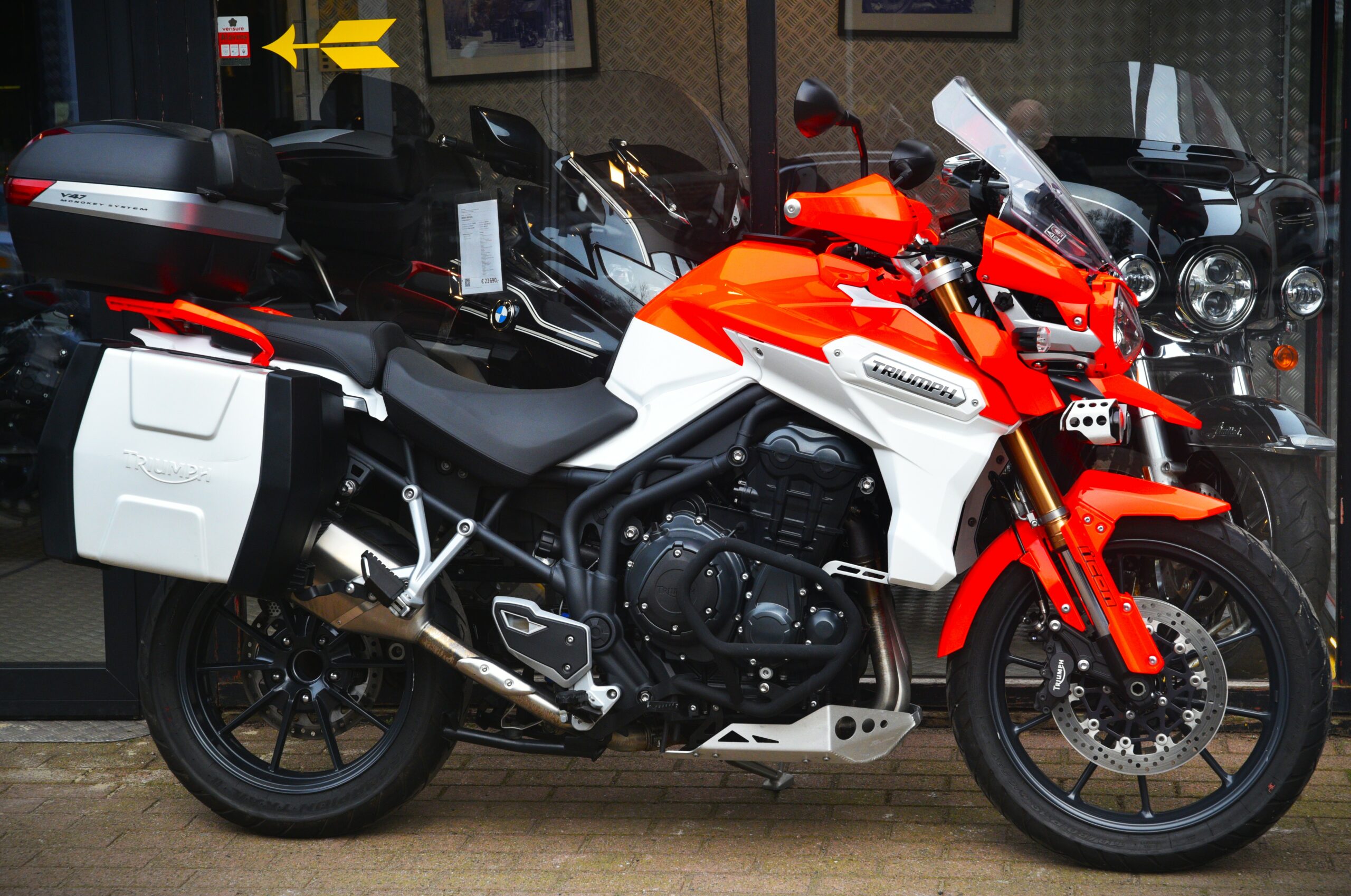 TRIUMPH 1200 TIGER EXPLORER XC – Image 2