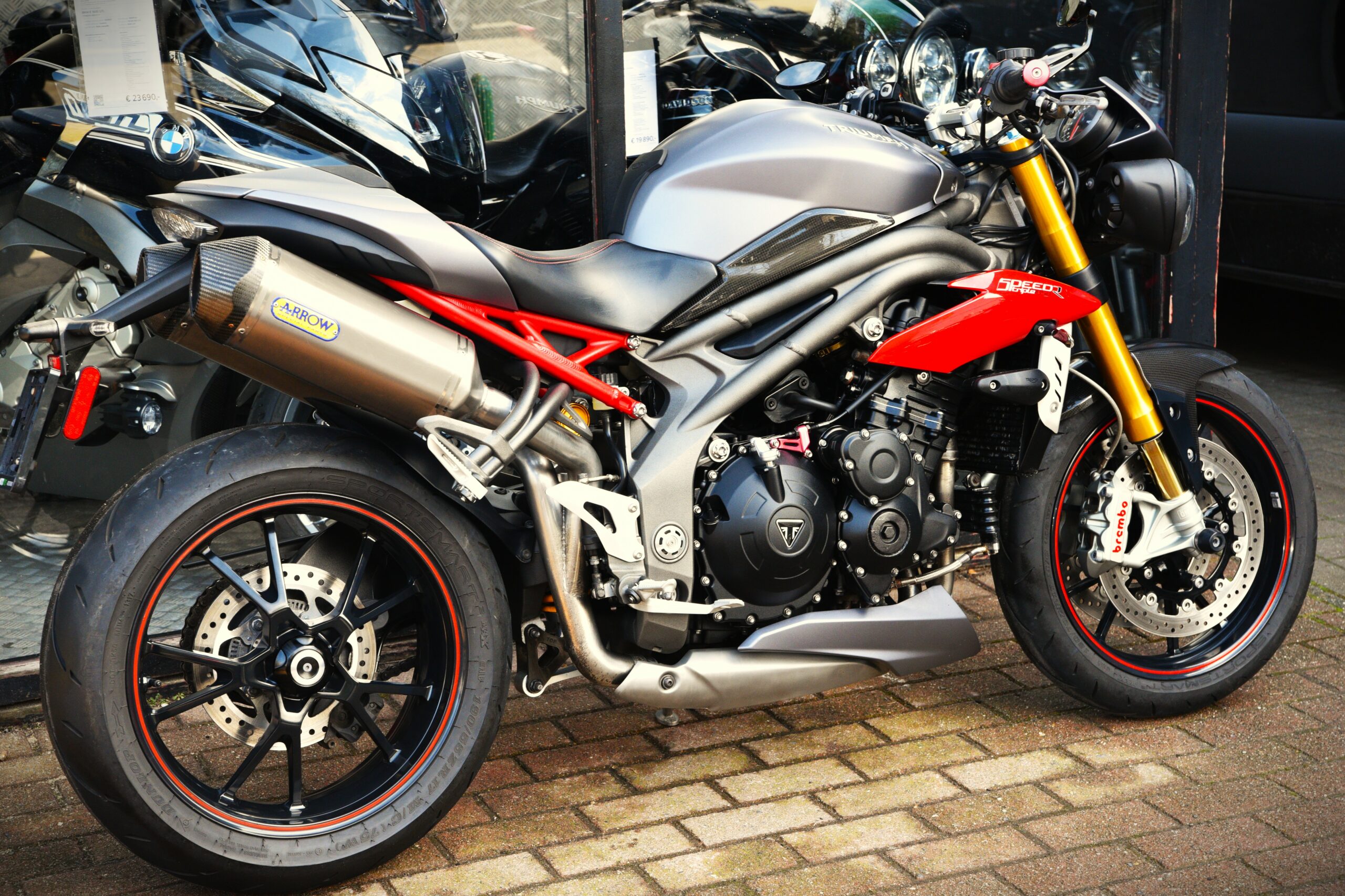 TRIUMPH 1050 SPEED TRIPLE R – Image 3