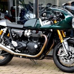 TRIUMPH 1200 THRUXTON RS