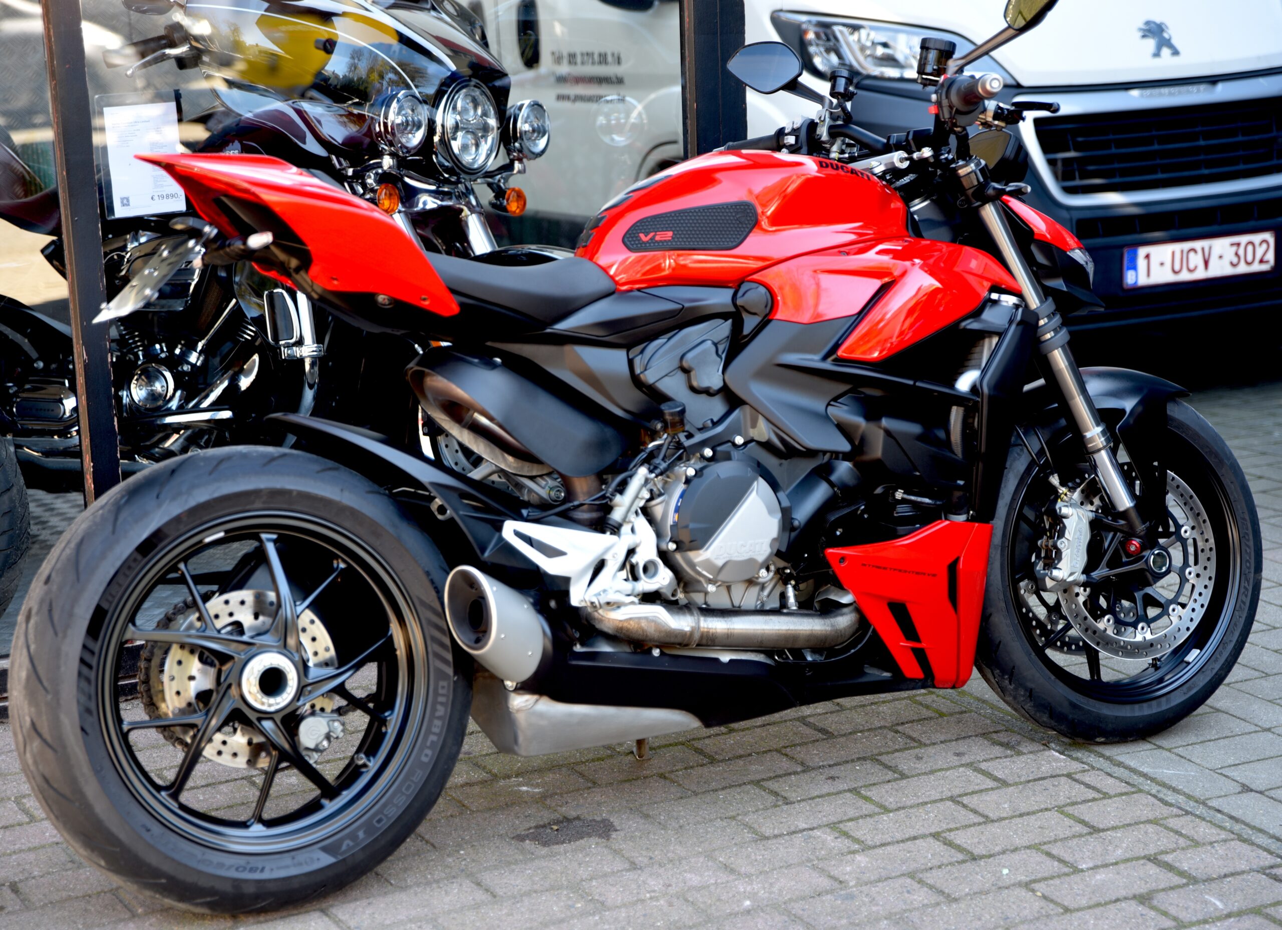 DUCATI STREETFIGHTER V2 – Image 3
