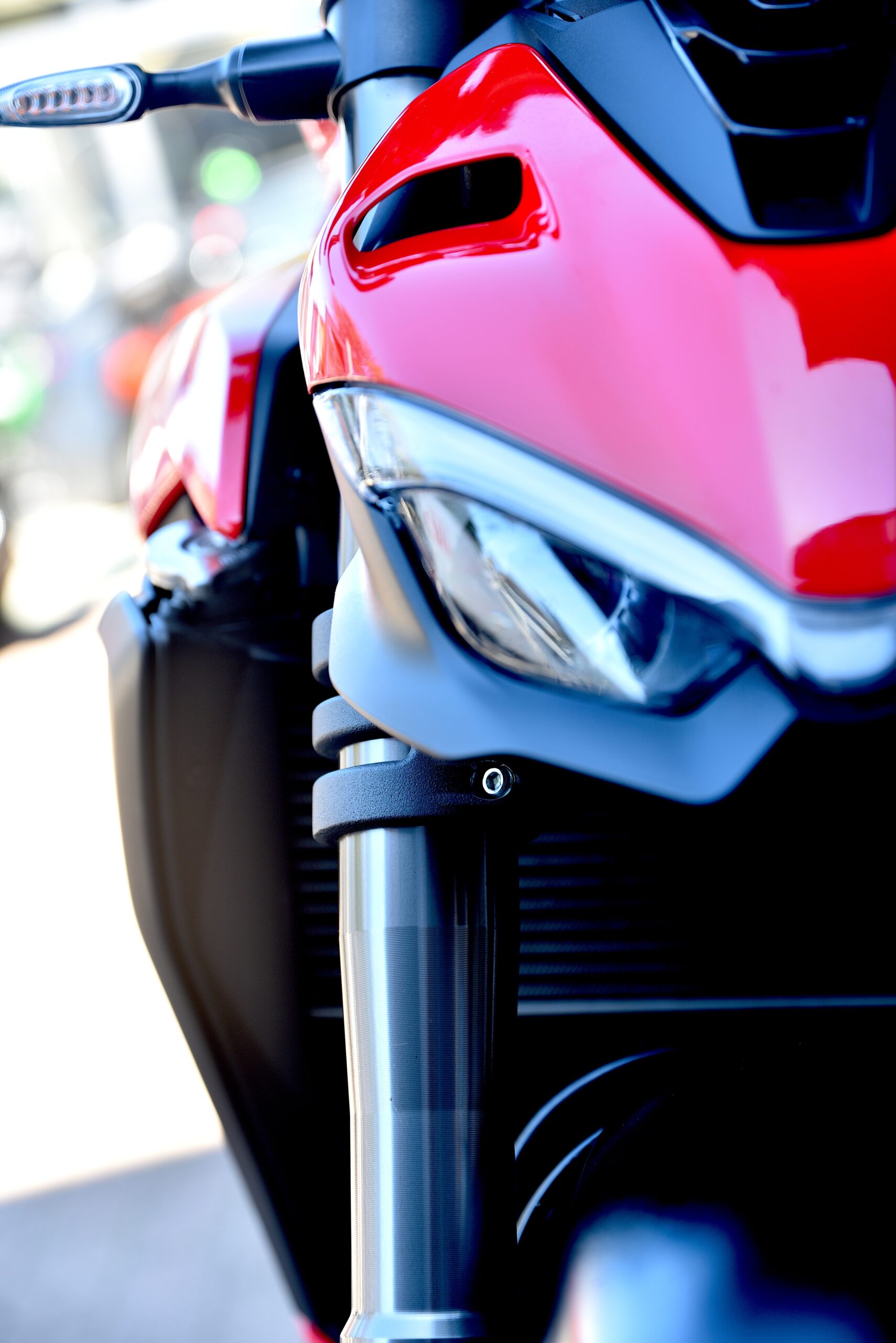 DUCATI STREETFIGHTER V2 – Image 8