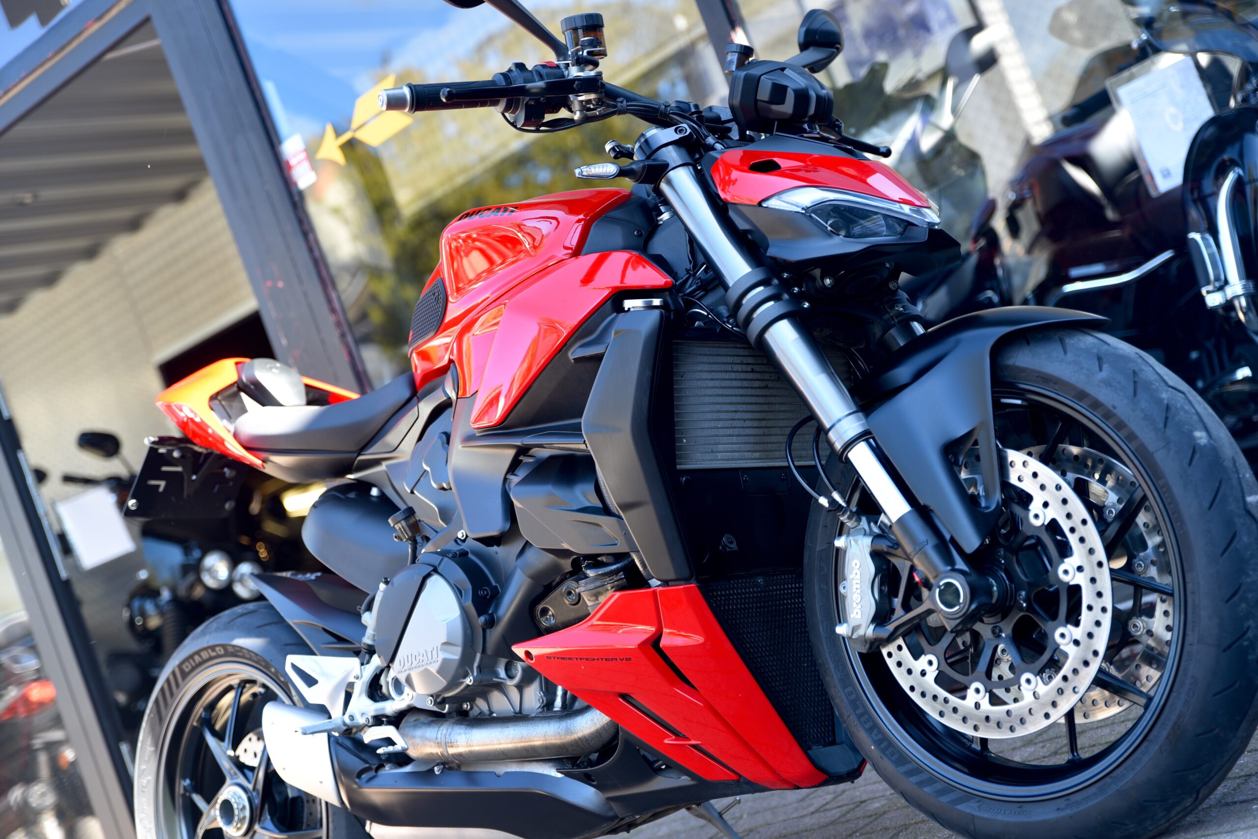 DUCATI STREETFIGHTER V2 – Image 9