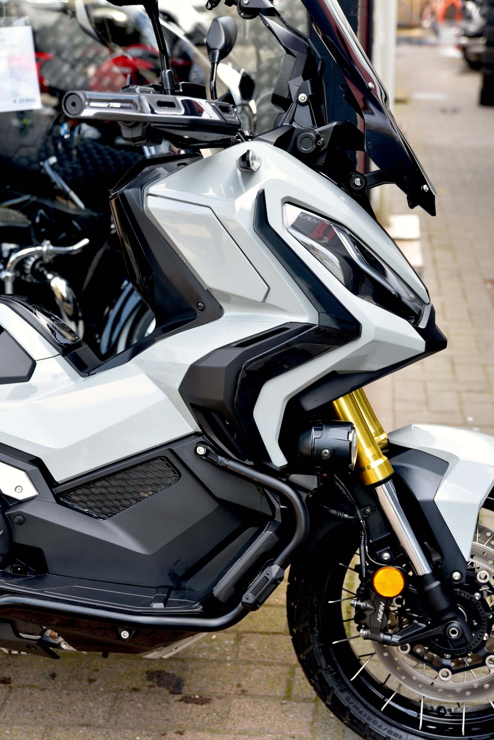 HONDA X-ADV 750 – Image 4