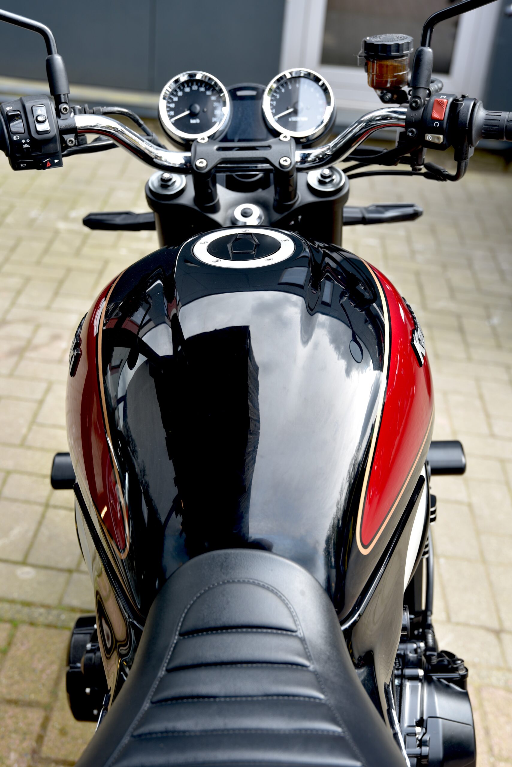 KAWASAKIO Z 900 RS – Image 7