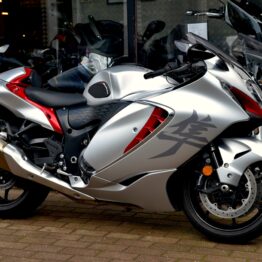 SUZUKI GSX-R 1300 HAYABUSA