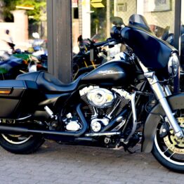 HARLEY DAVIDSON 103 STREET GLIDE