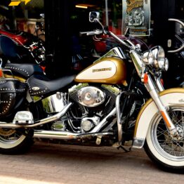 HARLEY DAVIDSON HERITAGE