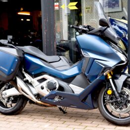 HONDA FORZA 750