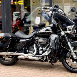 HARLEY DAVIDSON STREET GLIDE CVO