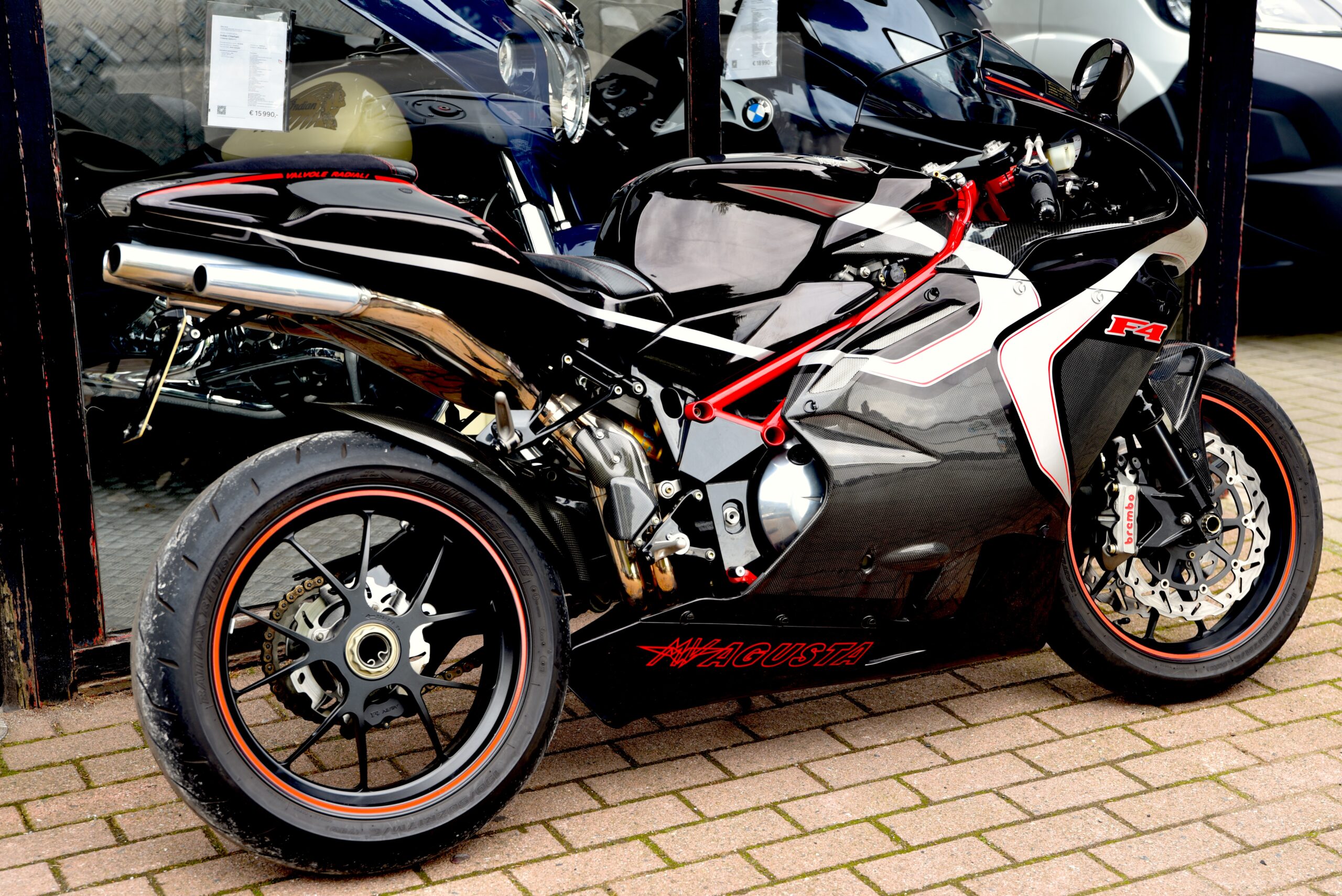 MV AGUSTA F4 750 – Image 3