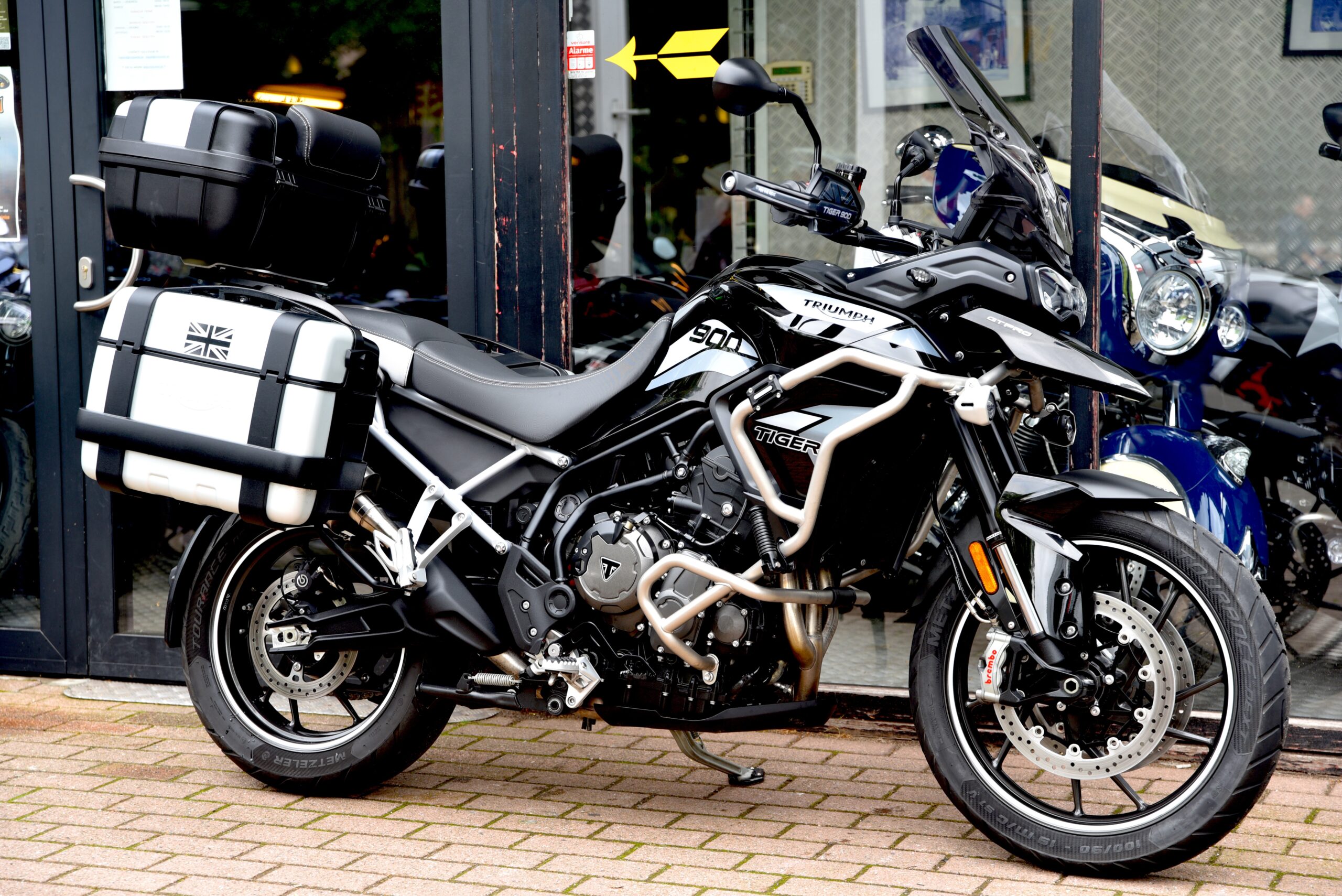 TRIUMPH TIGER 900 GT PRO