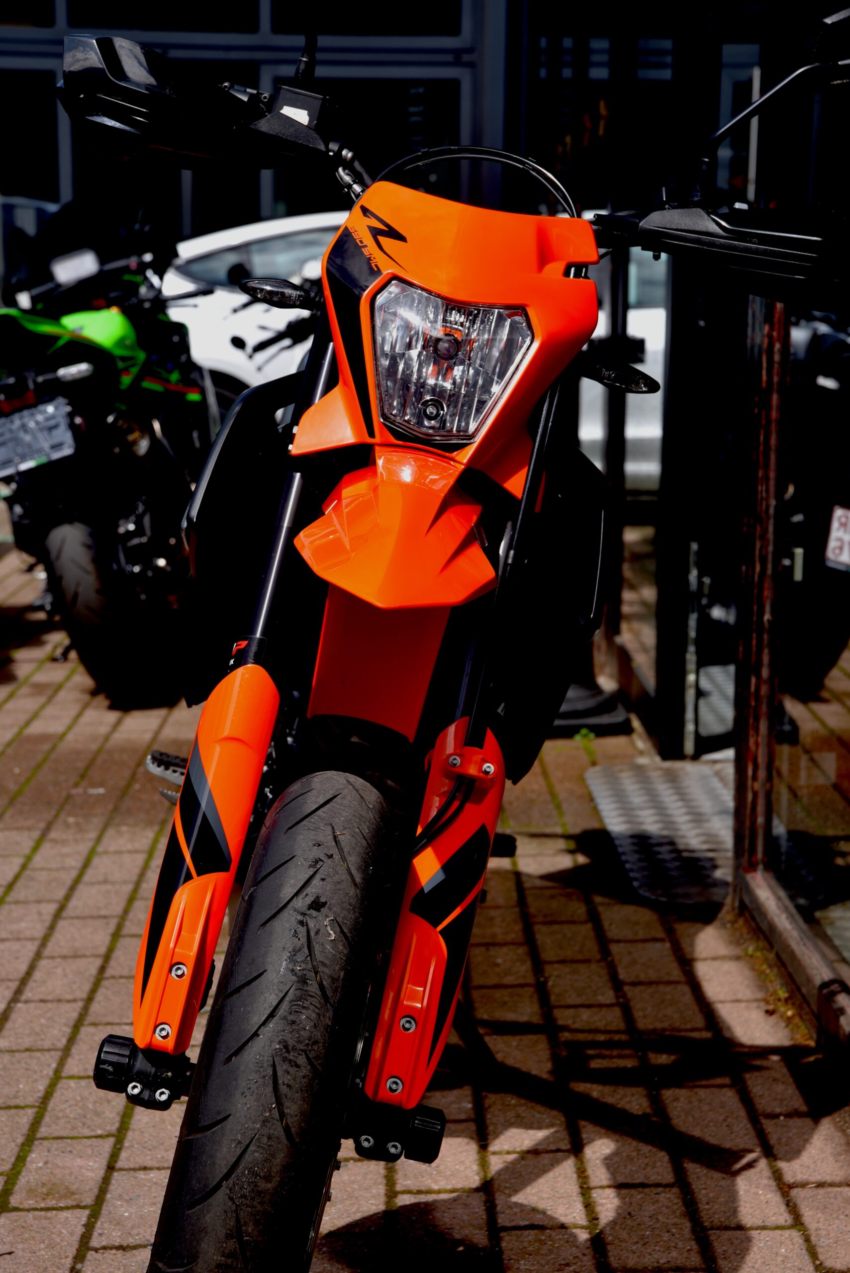 KTM 690 SMC R – Image 7