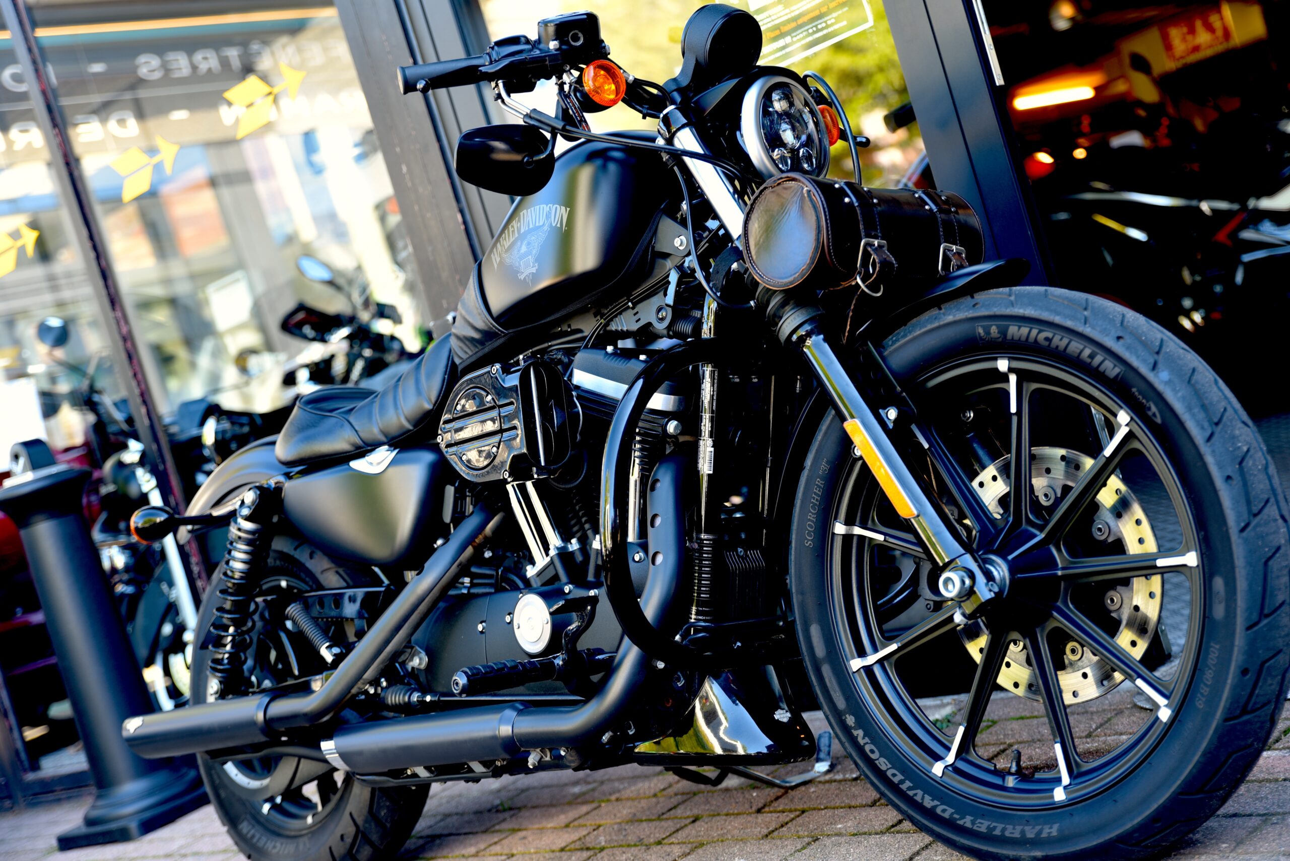 HARLEY DAVIDSON IRON 883 – Image 5