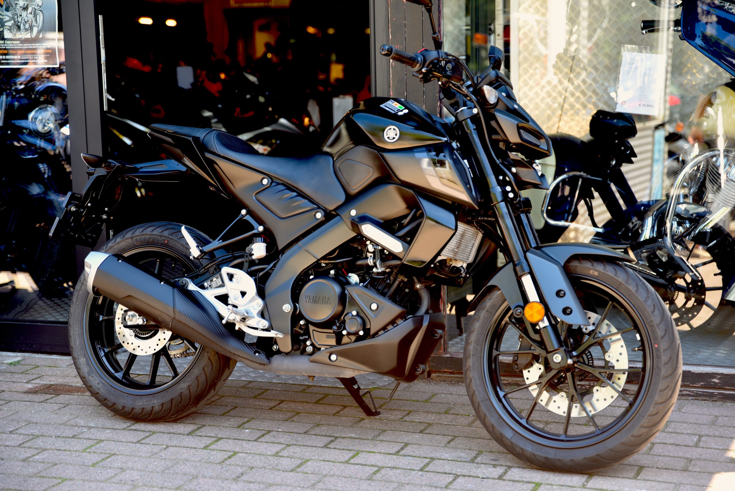 YAMAHA MT-125