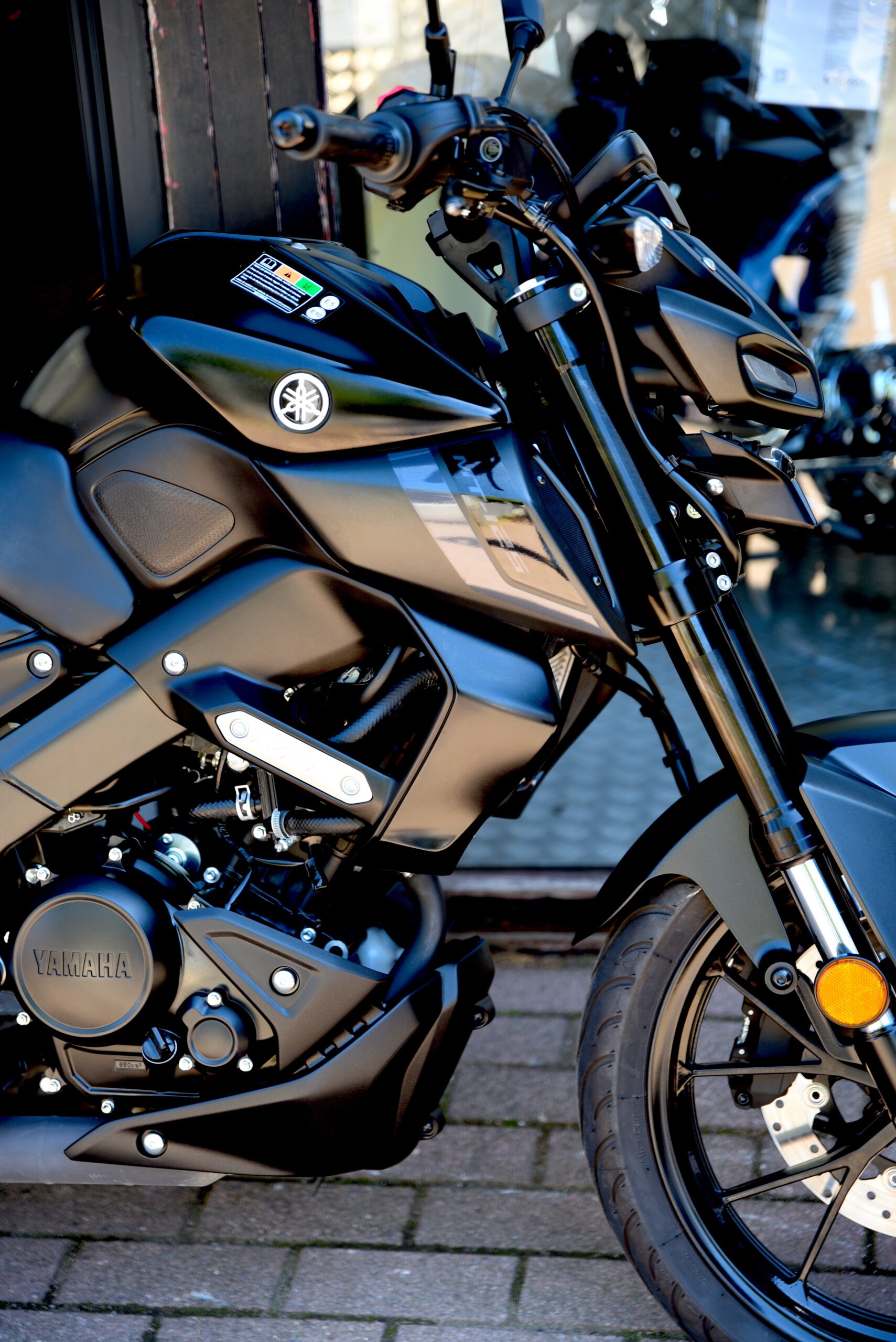 YAMAHA MT-125 – Image 4