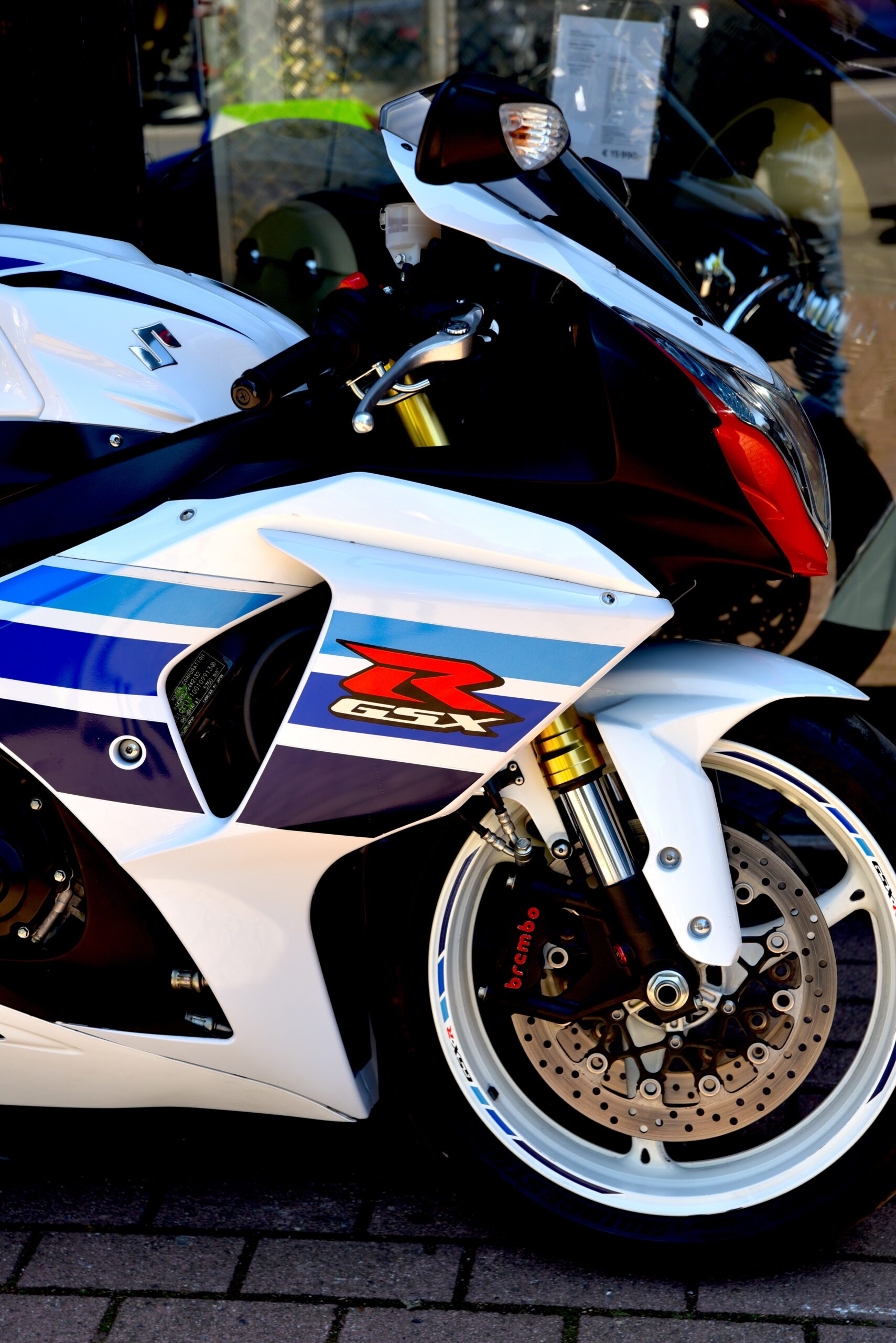 SUZUKI GSX-R 1000 1 MILLION – Image 4