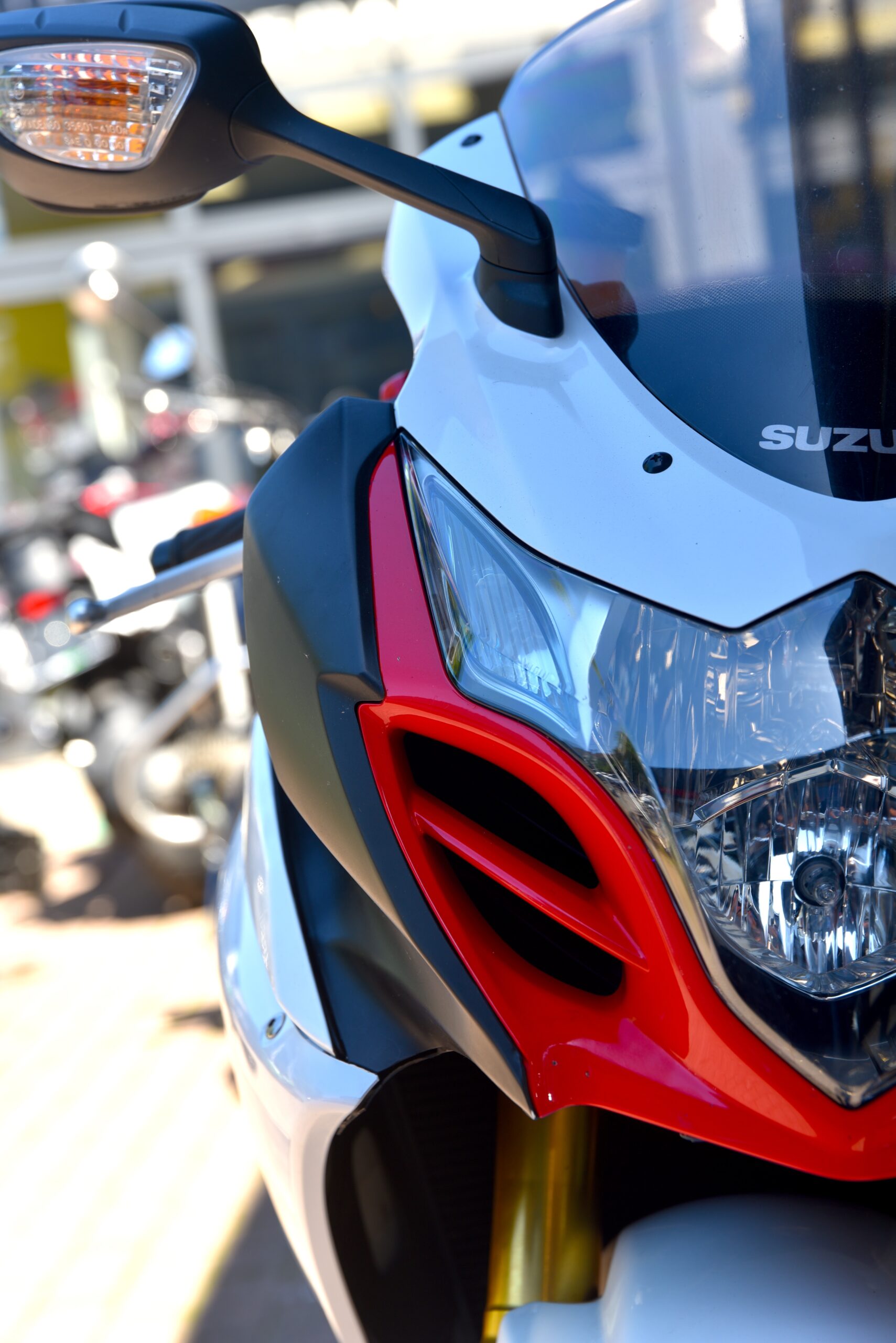 SUZUKI GSX-R 1000 1 MILLION – Image 9