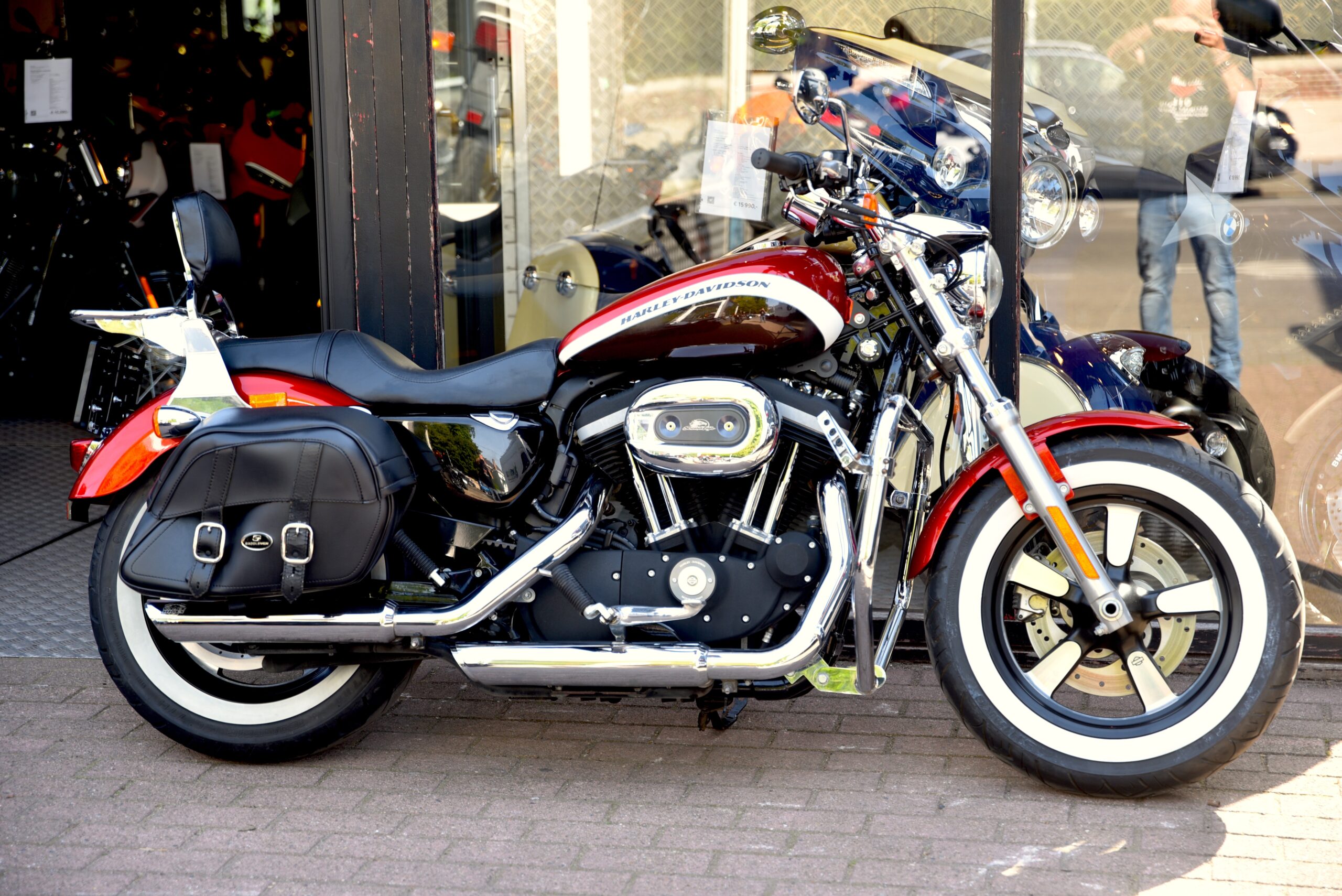 HARLEY DAVIDSON 1200 CUSTOM LIMITED – Image 2
