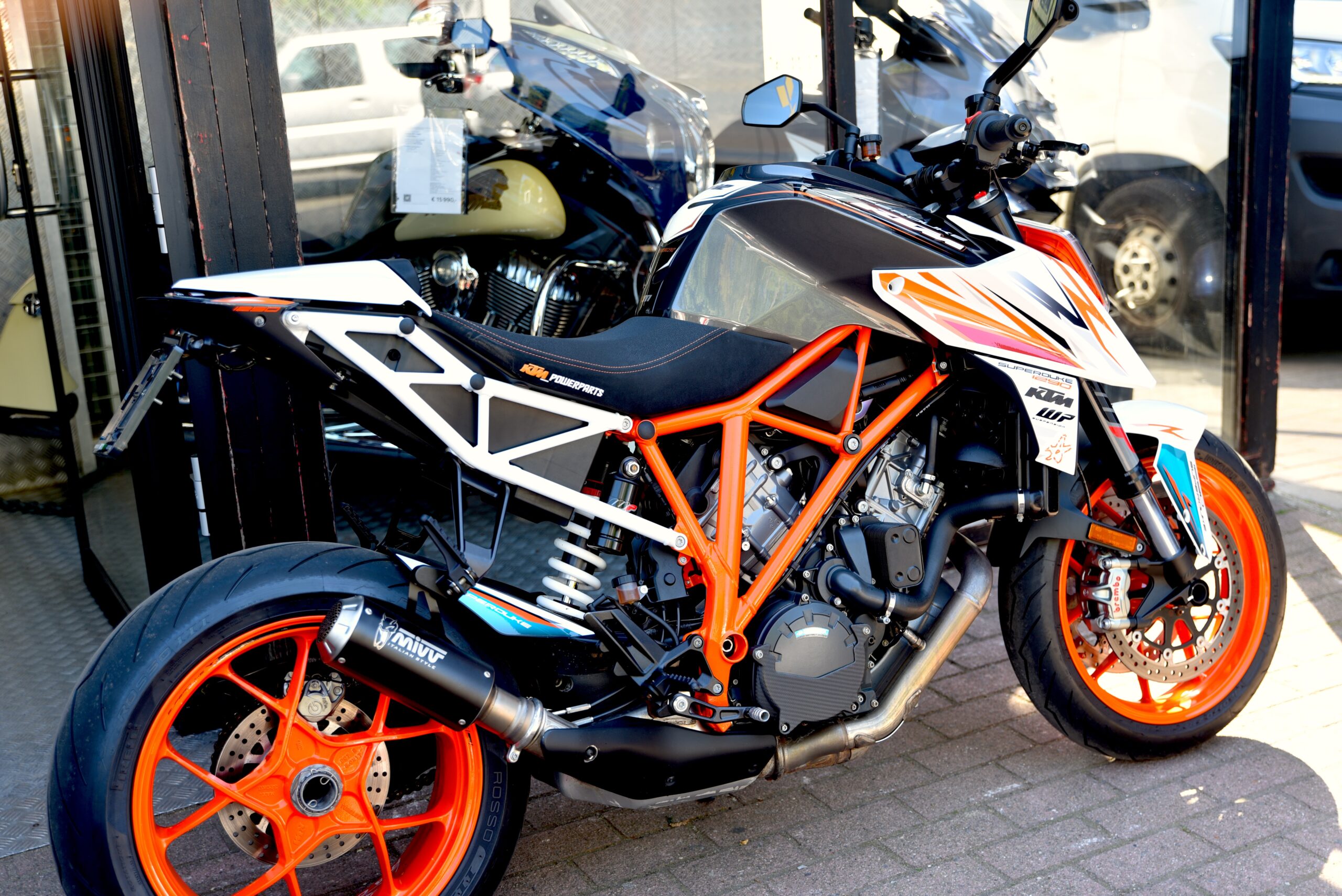 KTM 1290 SUPER DUKE R – Image 3