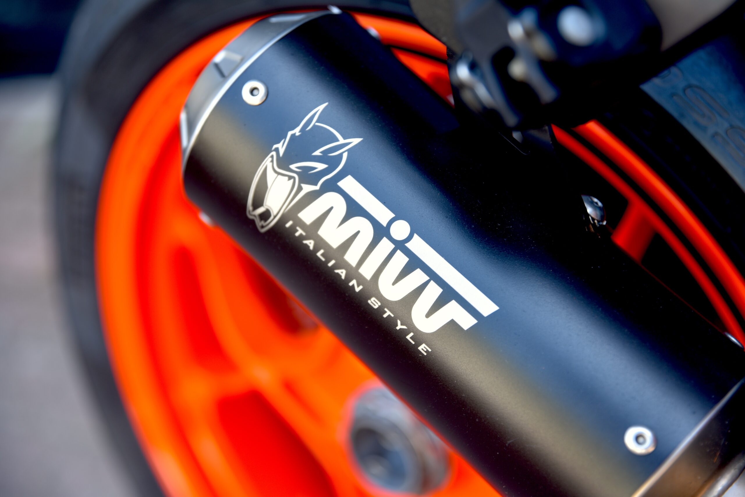 KTM 1290 SUPER DUKE R – Image 8