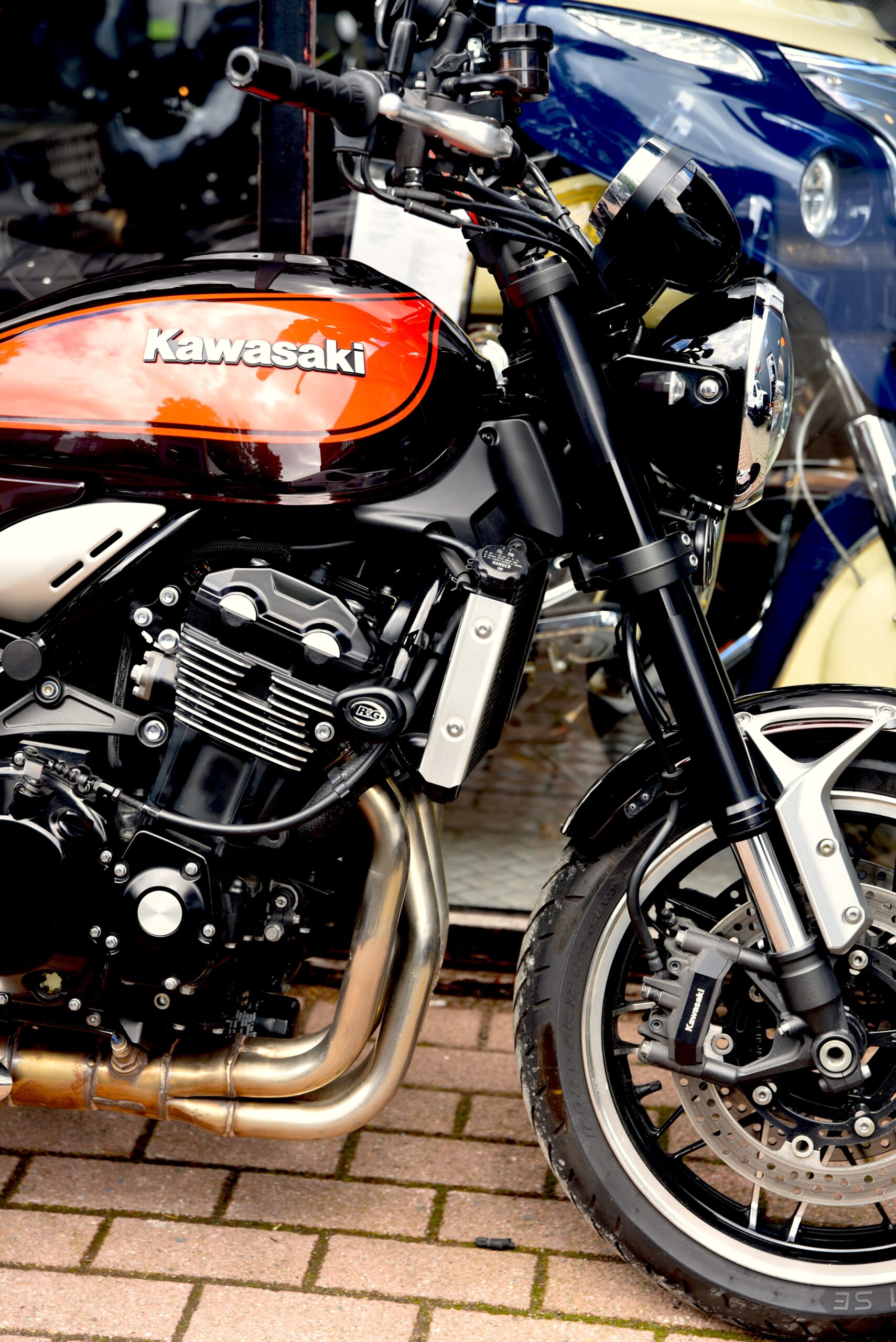 KAWASAKI Z 900 RS – Image 4