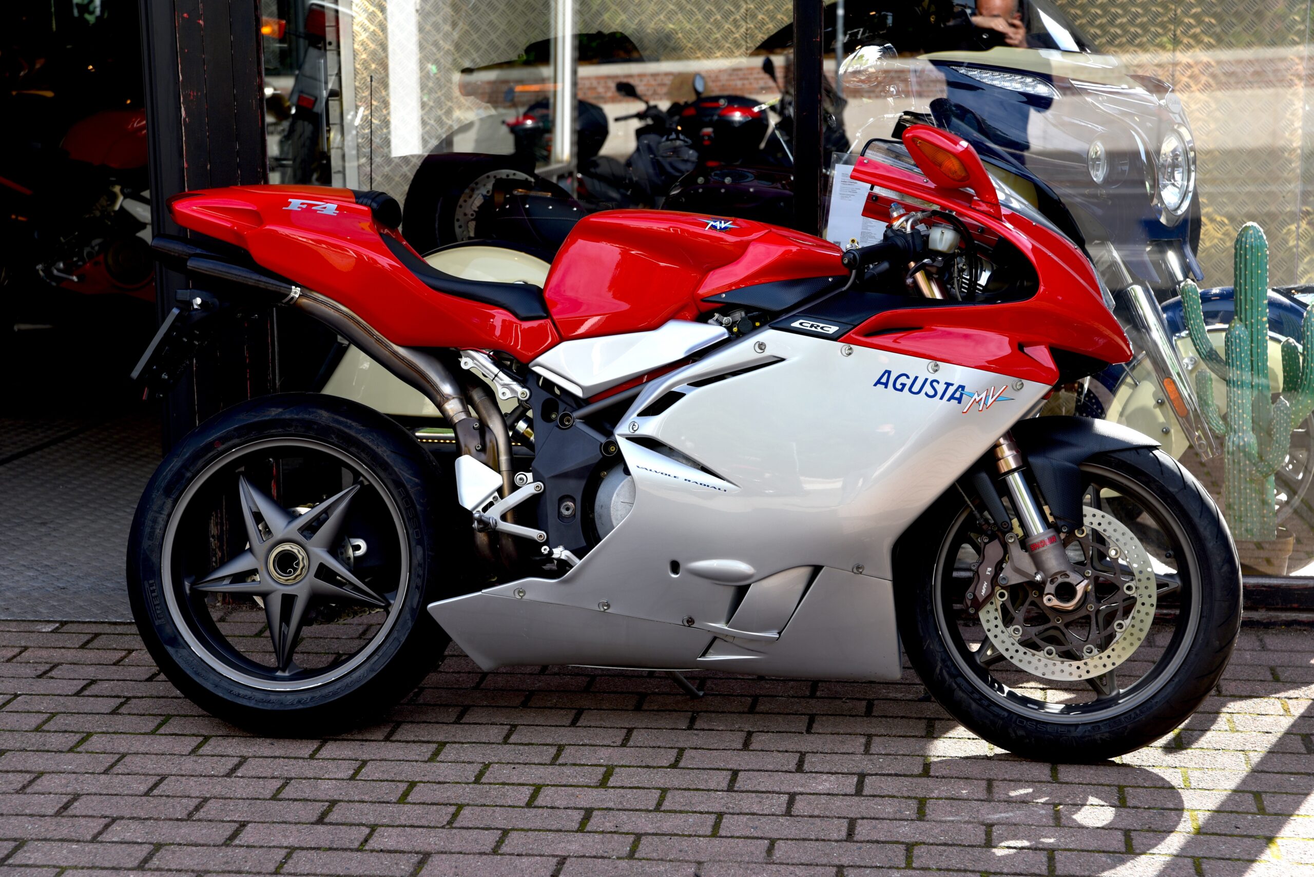MV AGUSTA F4 750 S – Image 2