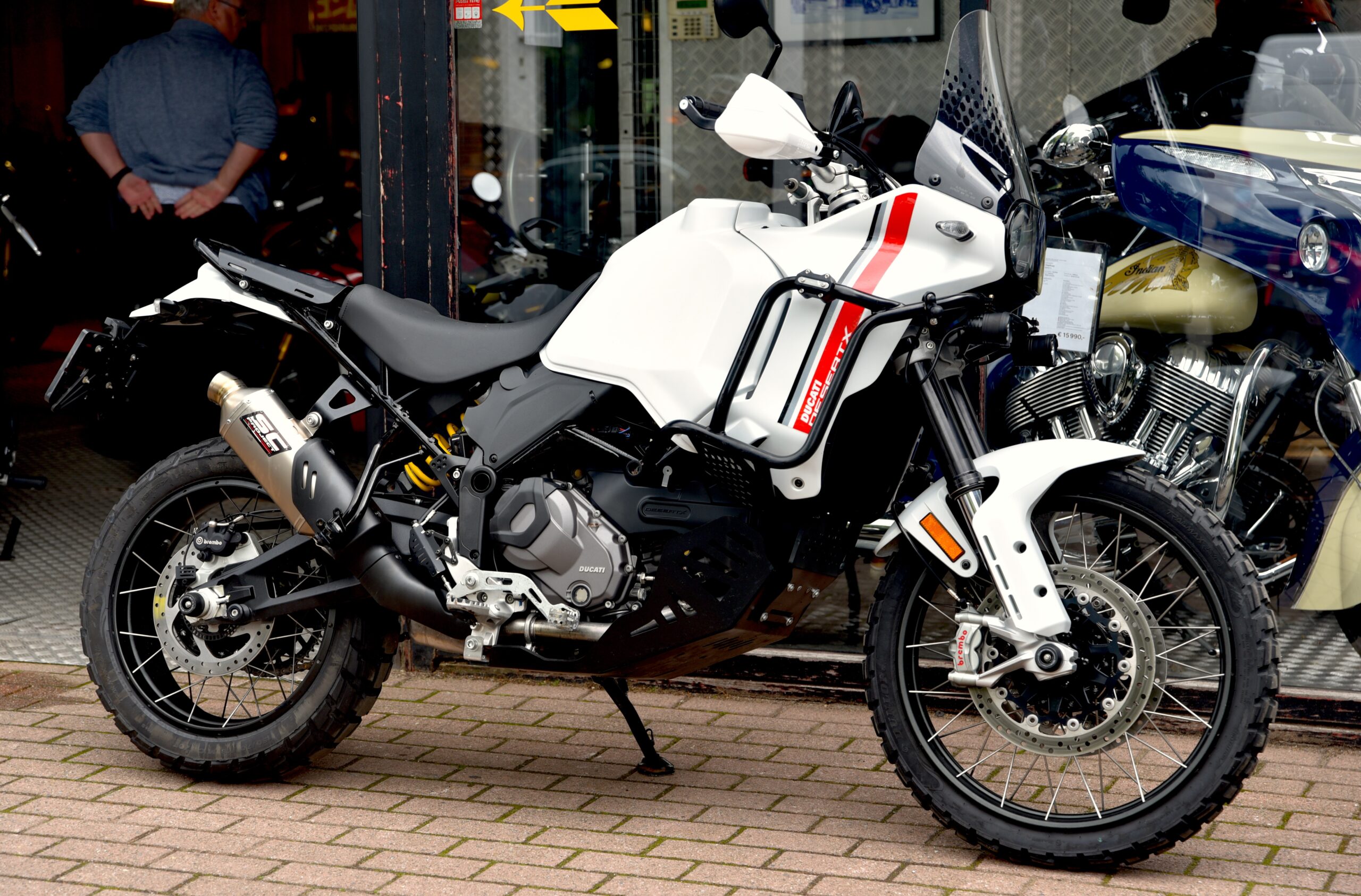 DUCATI DESERT X