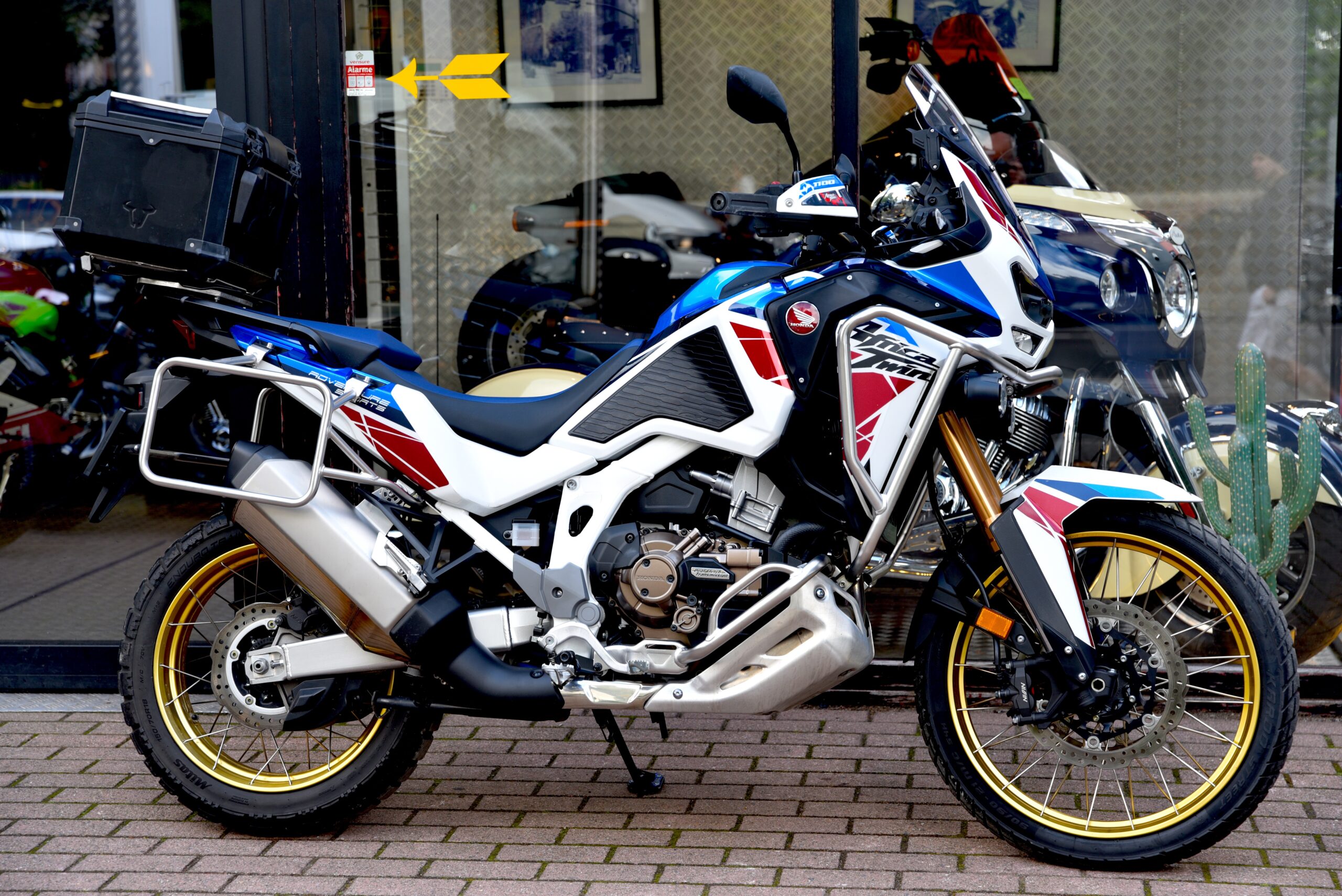 HONDA CRF1100 AFRICA TWIN ADVENTURE SPORT ES DCT – Image 2