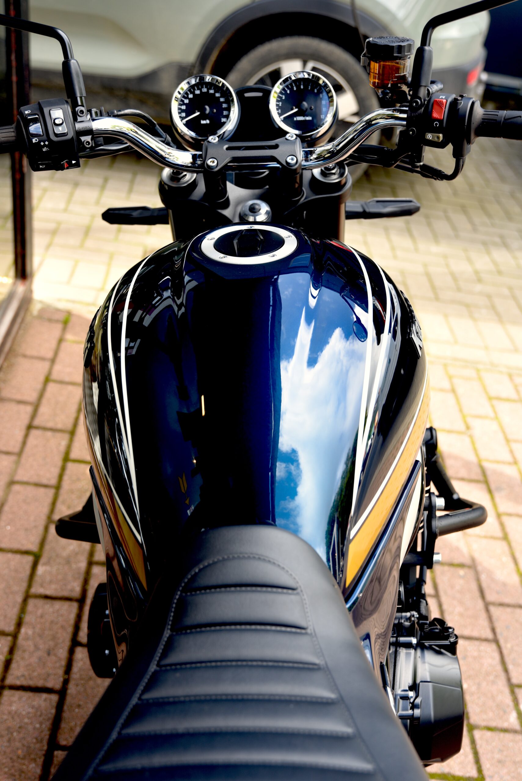 KAWASAKI Z 900 RS – Image 6