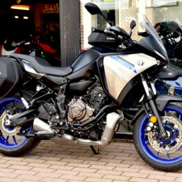YAMAHA TRACER 7