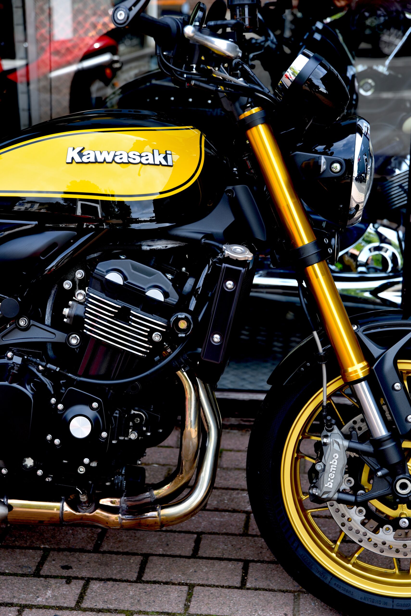KAWASAKI Z 900 RS SE – Image 4