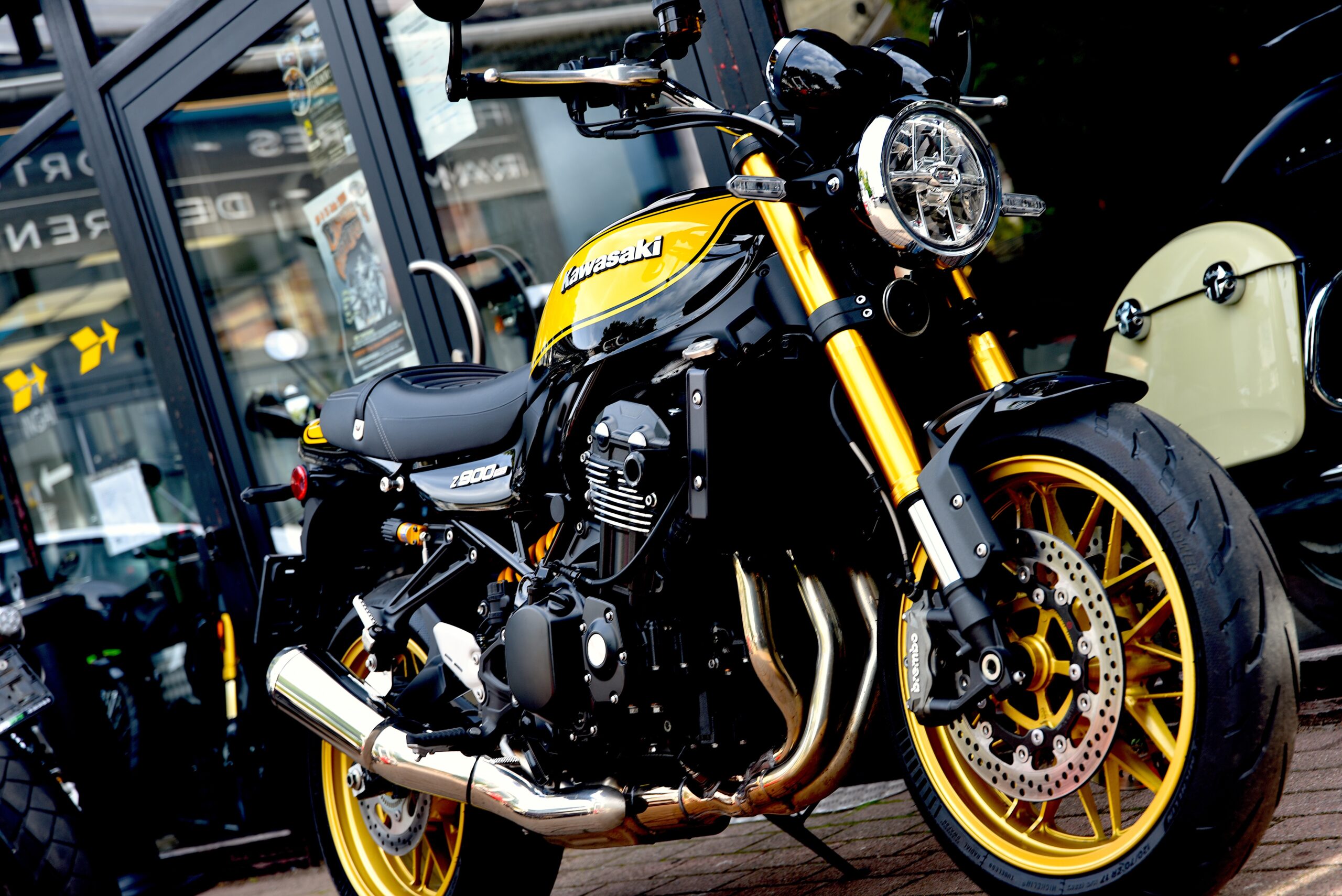 KAWASAKI Z 900 RS SE – Image 5
