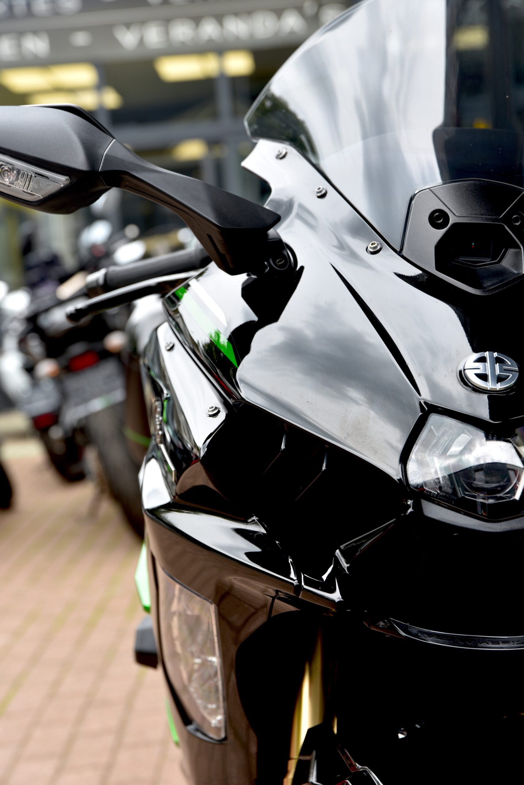 KAWASAKI NINJA H2 SX – Image 8